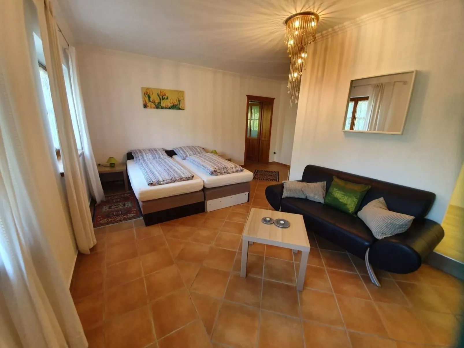 In Lócs mit Privatem Pool-Inside