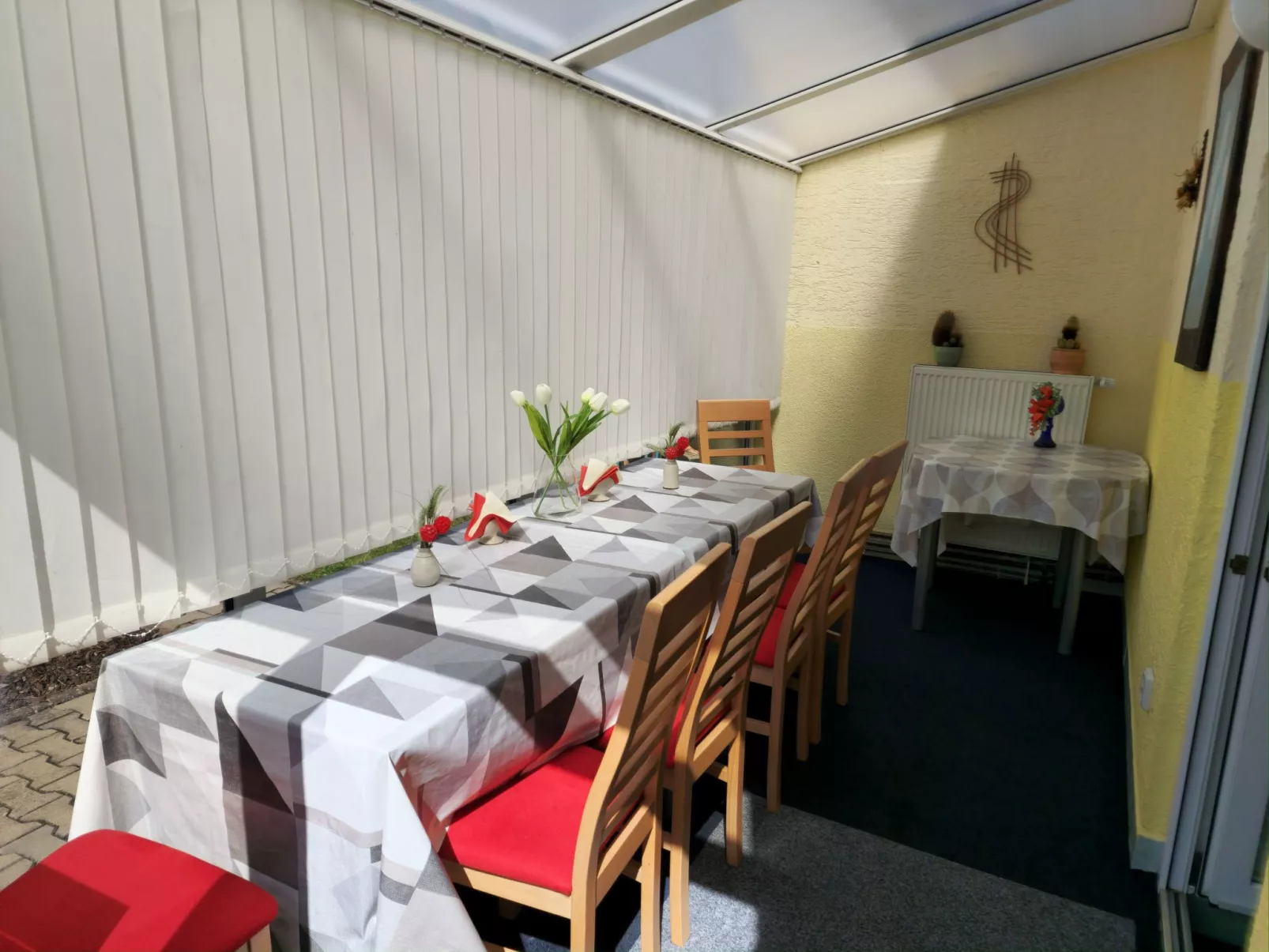 Mit Garten und Pools-Inside