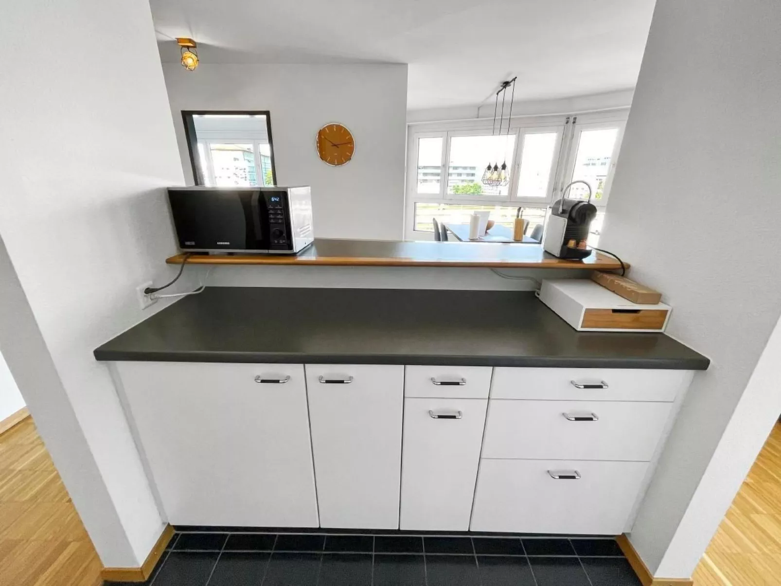 ARISER Zug Central Business Apartment-Inside