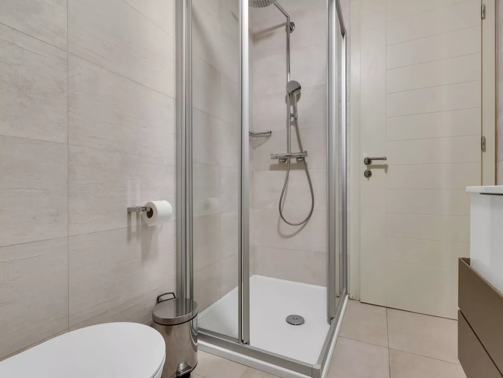 Brotis - apartment with sea view-Drinnen