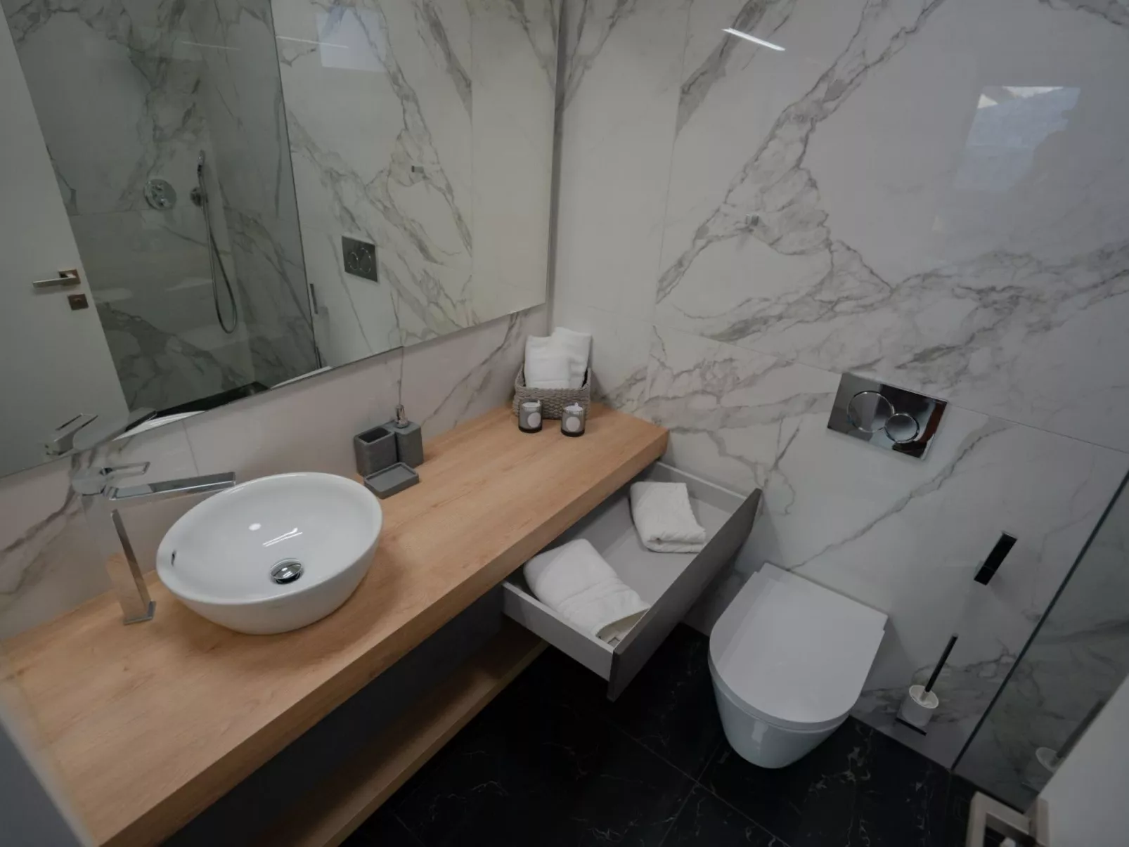 Strandnahe Villa Kara Sevda für 10 Personen-Dedans