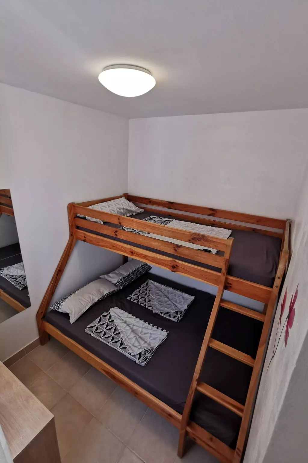 Apartment Bella mit Balkon und Terrasse in Necujam-Inside