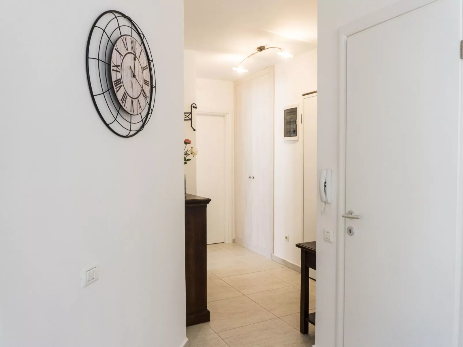 Nettes Ferienhaus in Smoljanci mit Privatem Pool-Drinnen