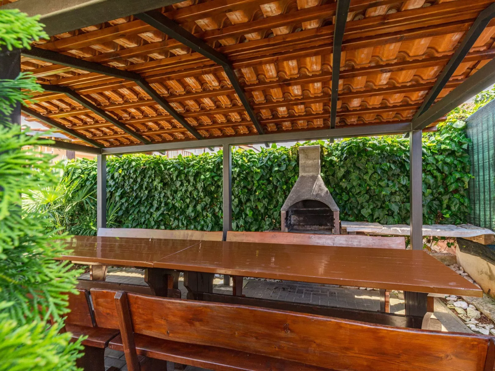 Strandnahe Ferienwohnung mit großem Garten-Draußen