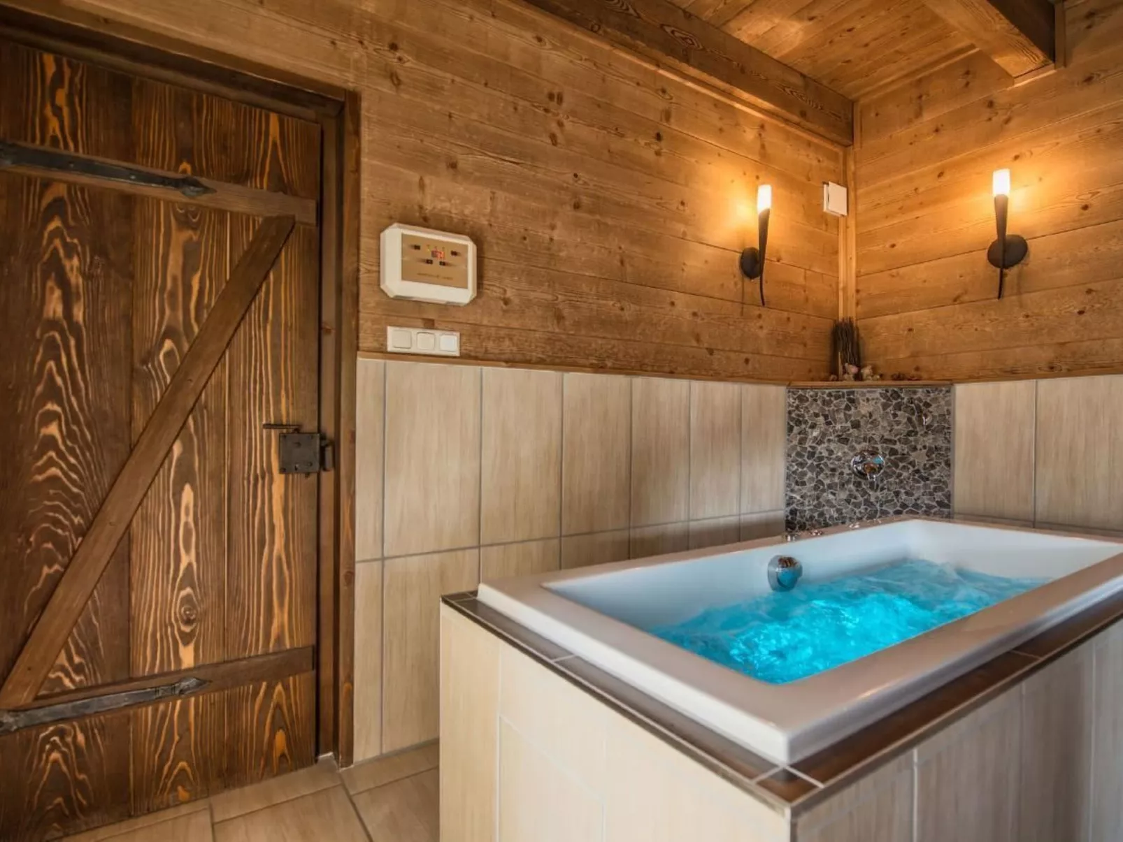 Hoizhaus am Badlberg