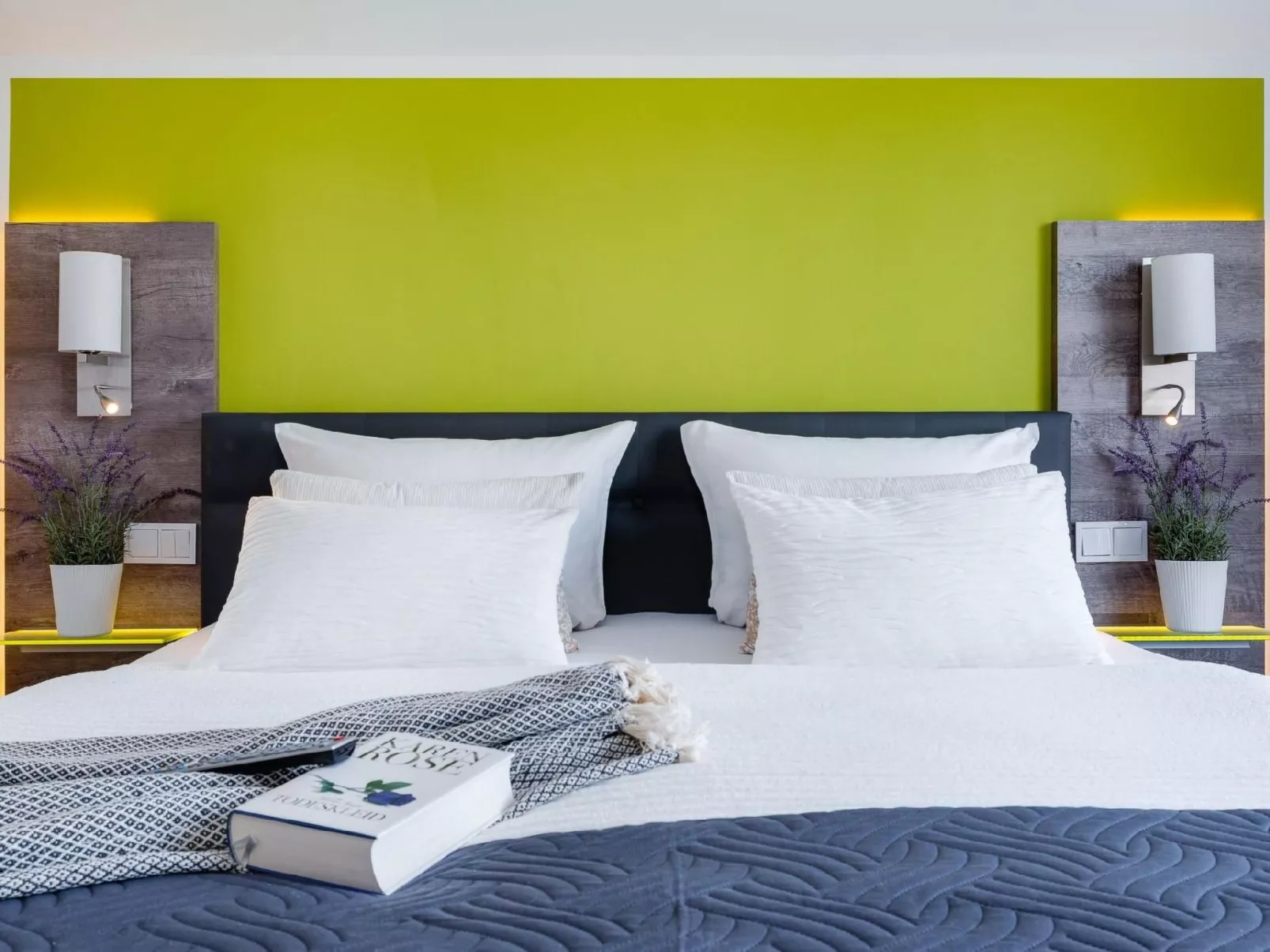 Fewo Kapitän James Cook, E-Ladesäule, Wasserbett-Drinnen