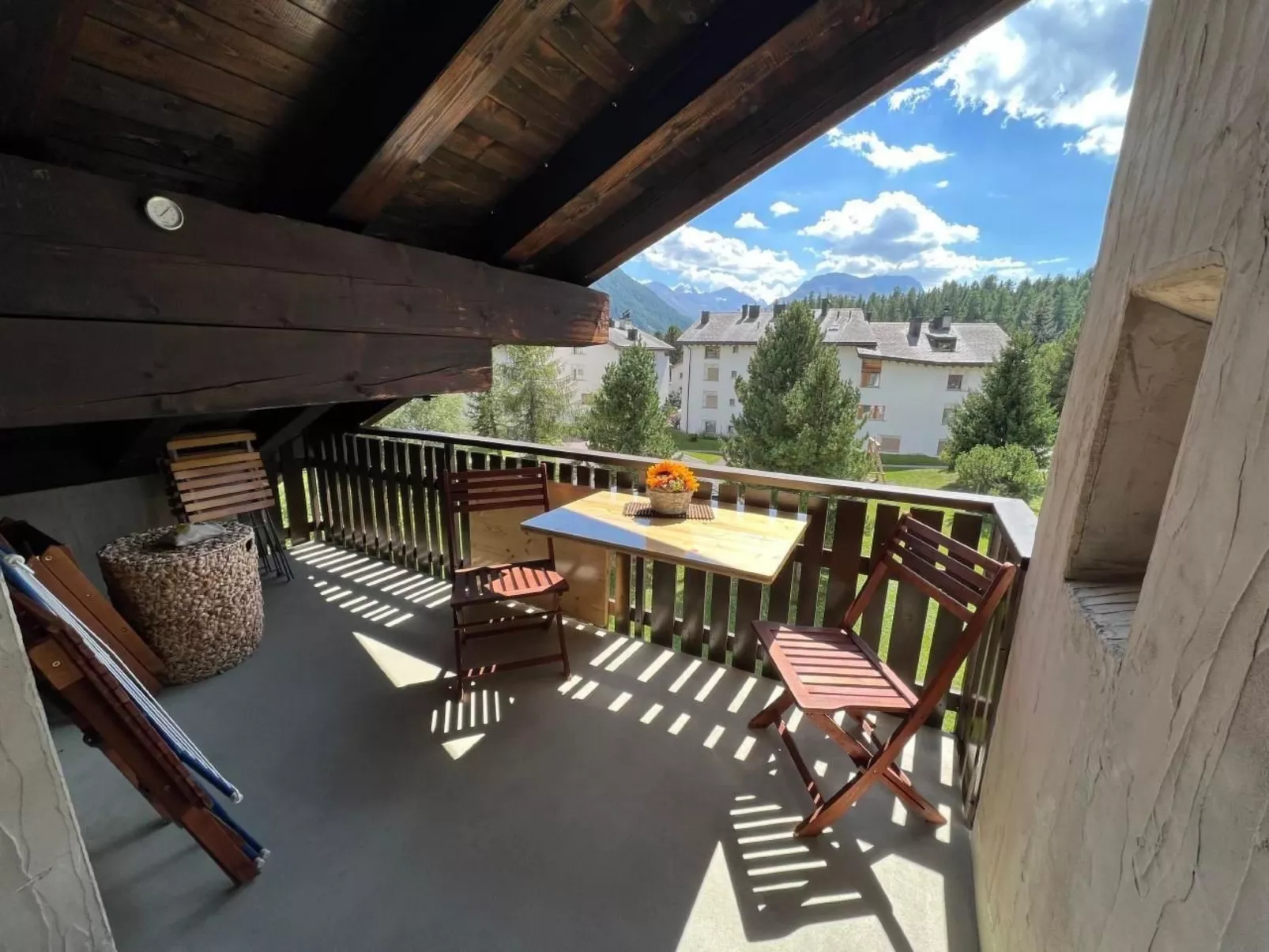 Chesa Calderas-Outside