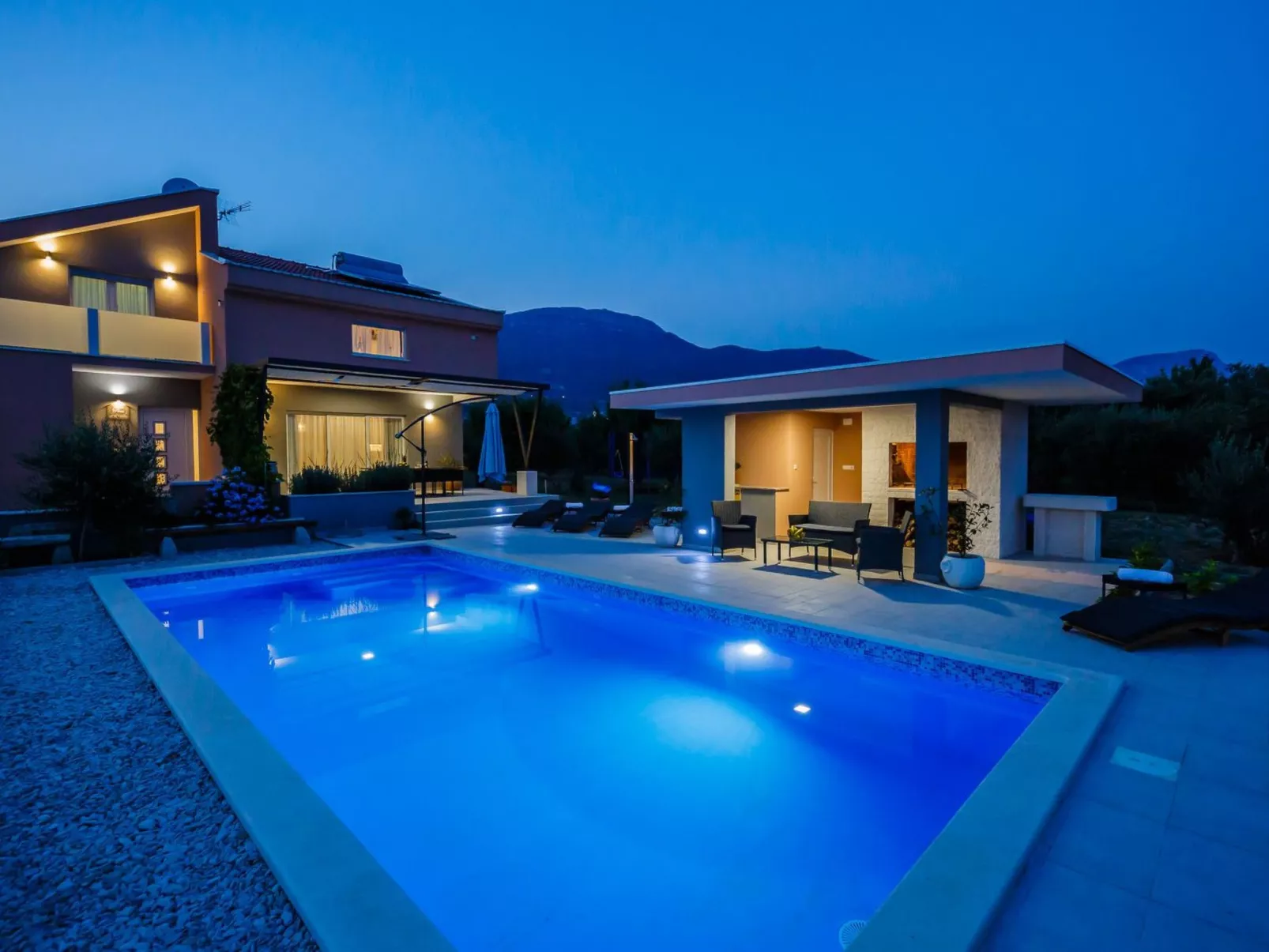 Villa Toni für 12 Personen in Kastel Stari-Draußen