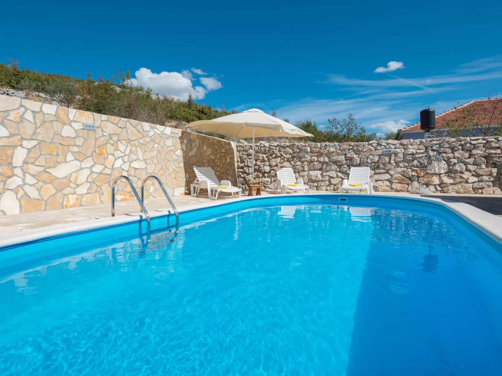 Villa Stara Kula-Outside