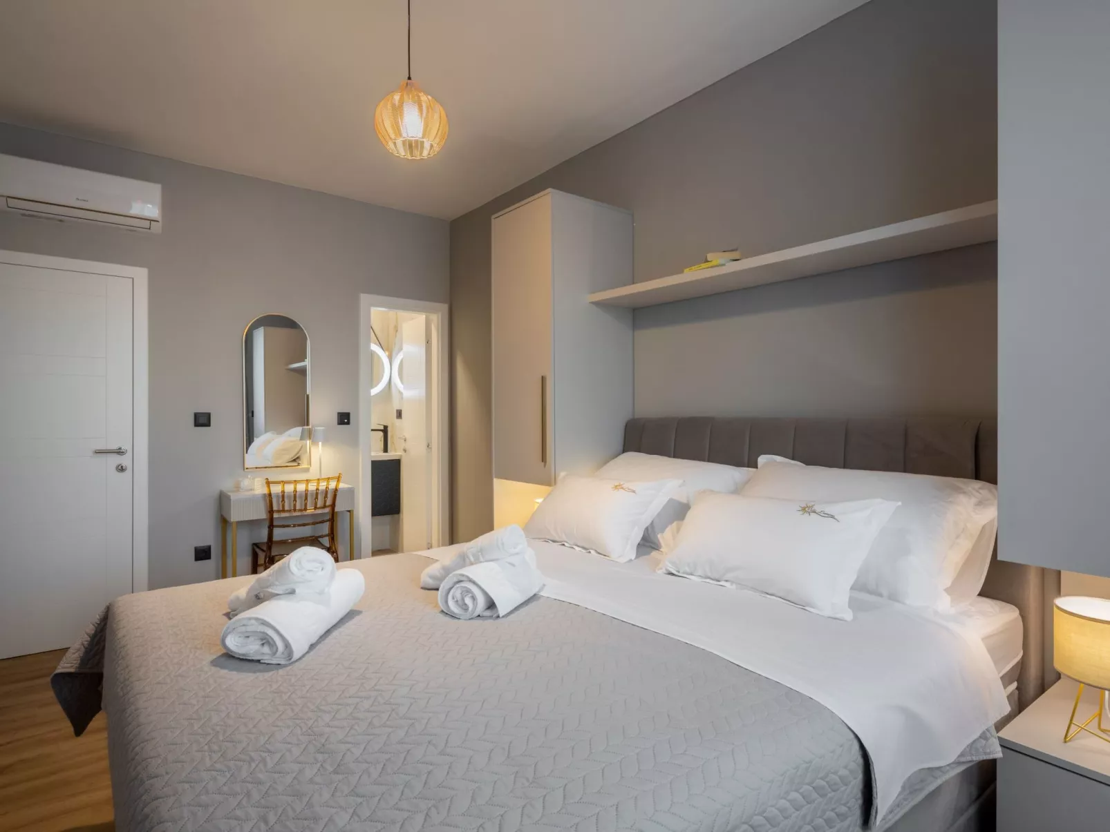 Villa Lumino-Drinnen