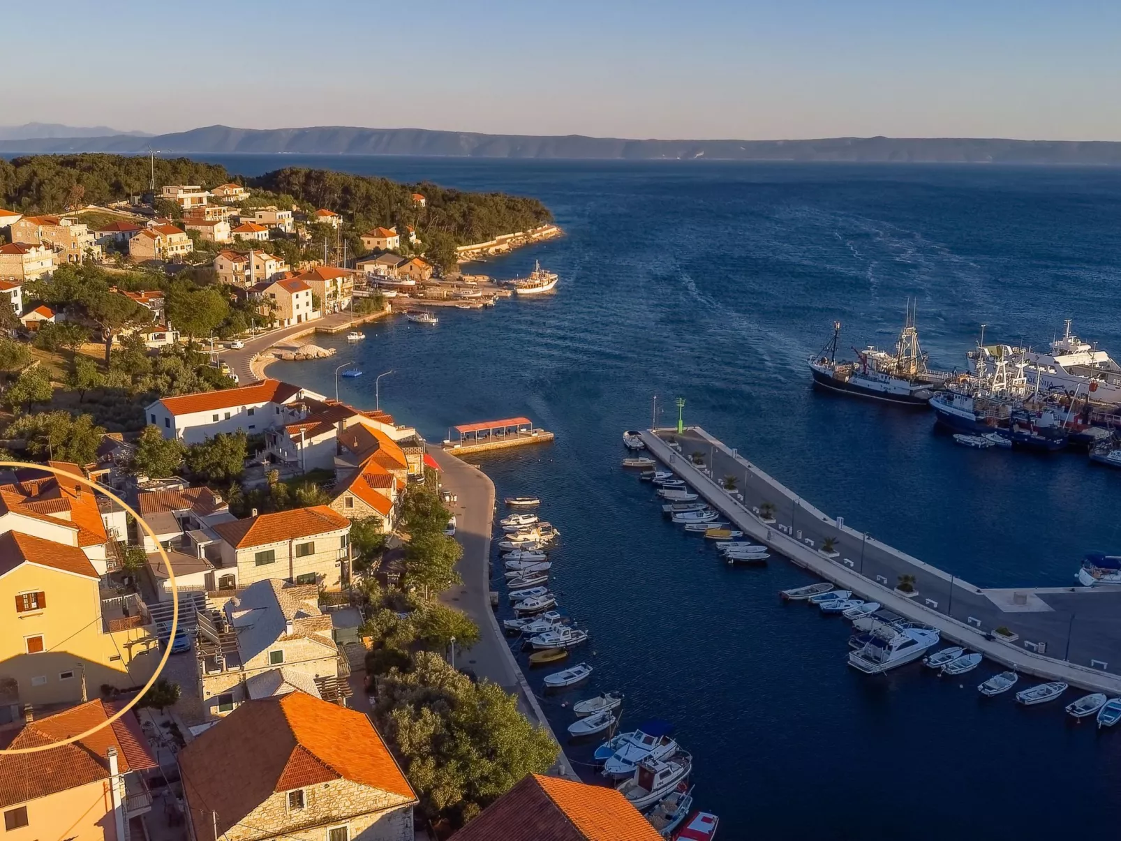 Ferienvilla "Laurus" mit Blick auf das Wasser-Outside