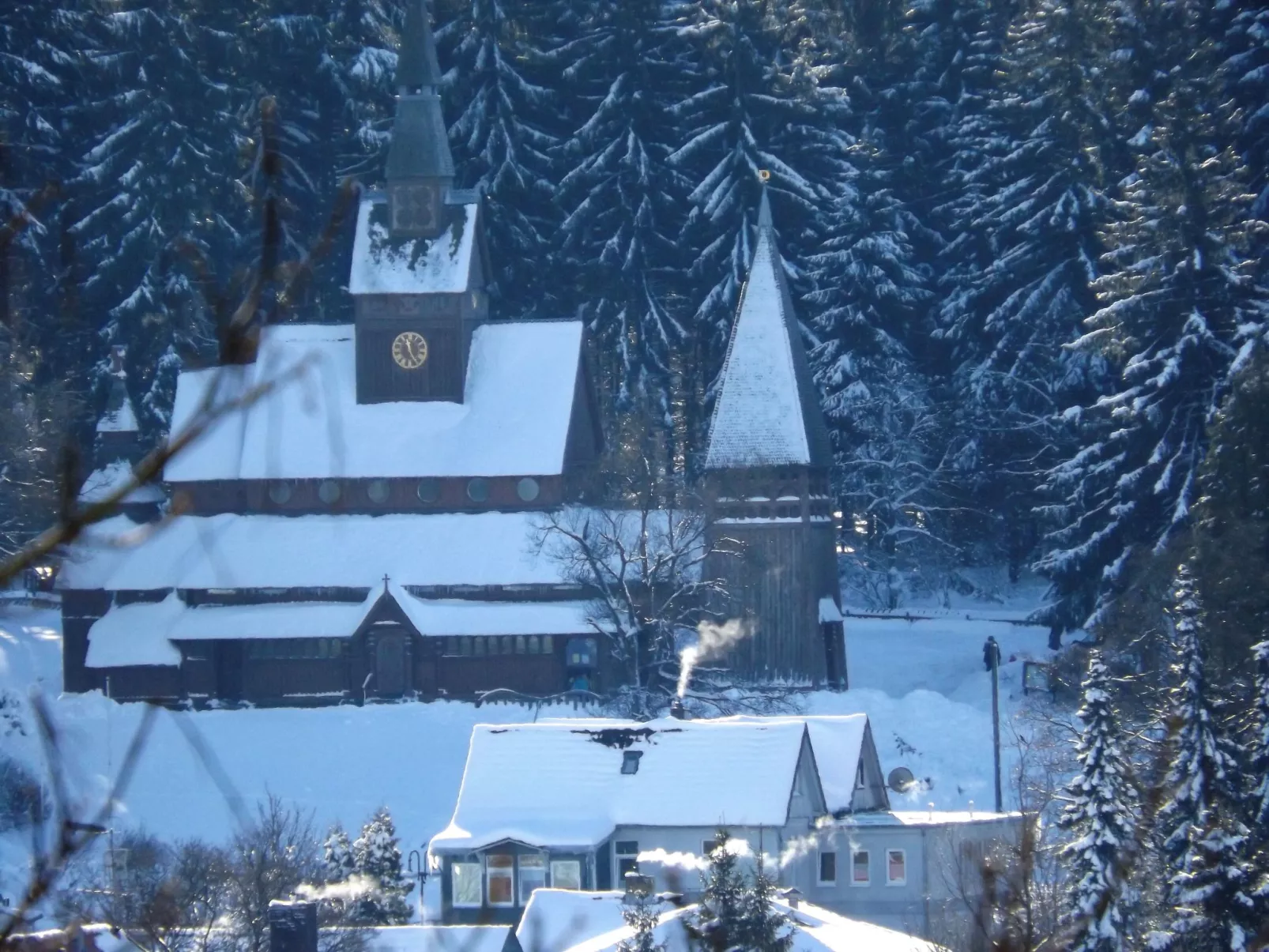 Premium-Ferienwohnung mit Balkon und Bergblick-Outside