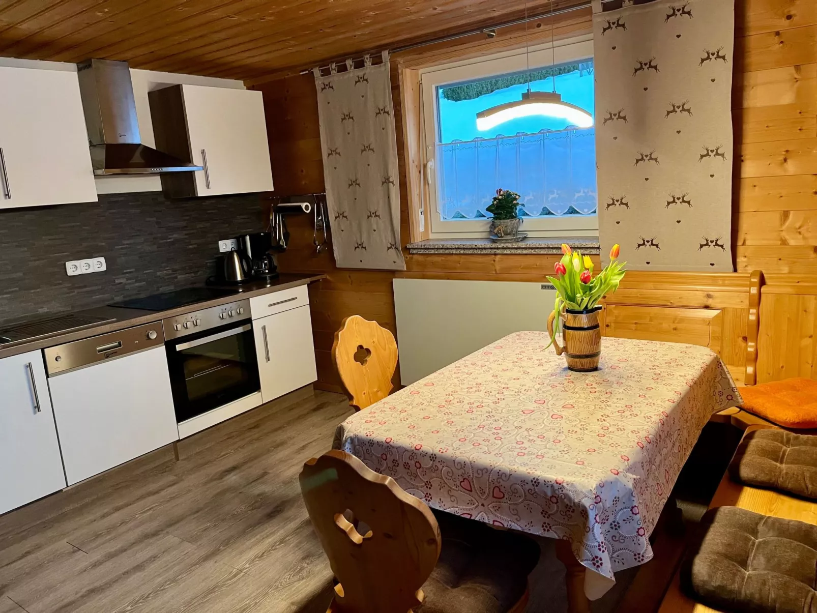 Zur Linde-Image-tags.info