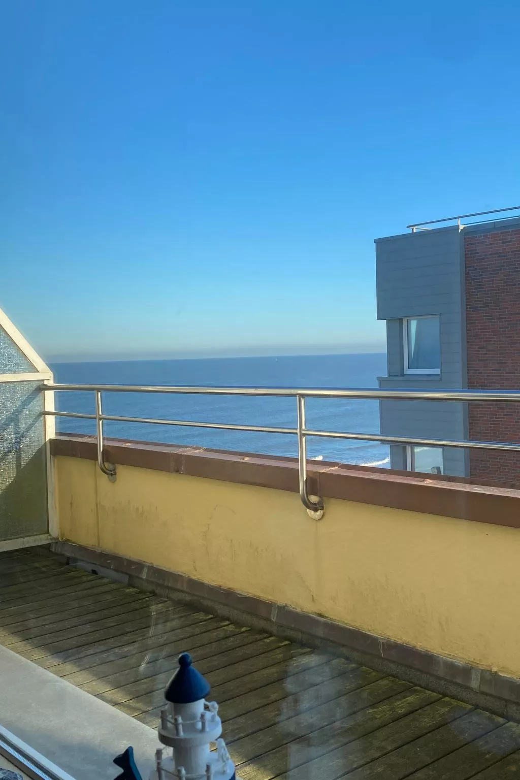 Penthouse mit Meerblick direkt am Strand-Dehors