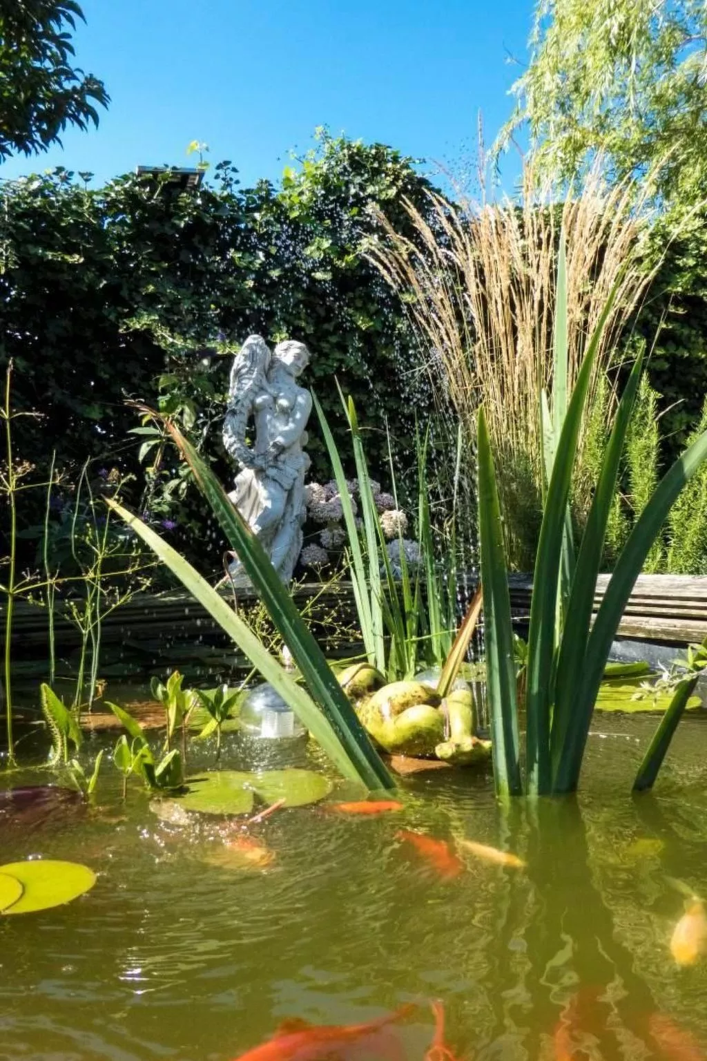 Relax Chalet-Image-tags.info