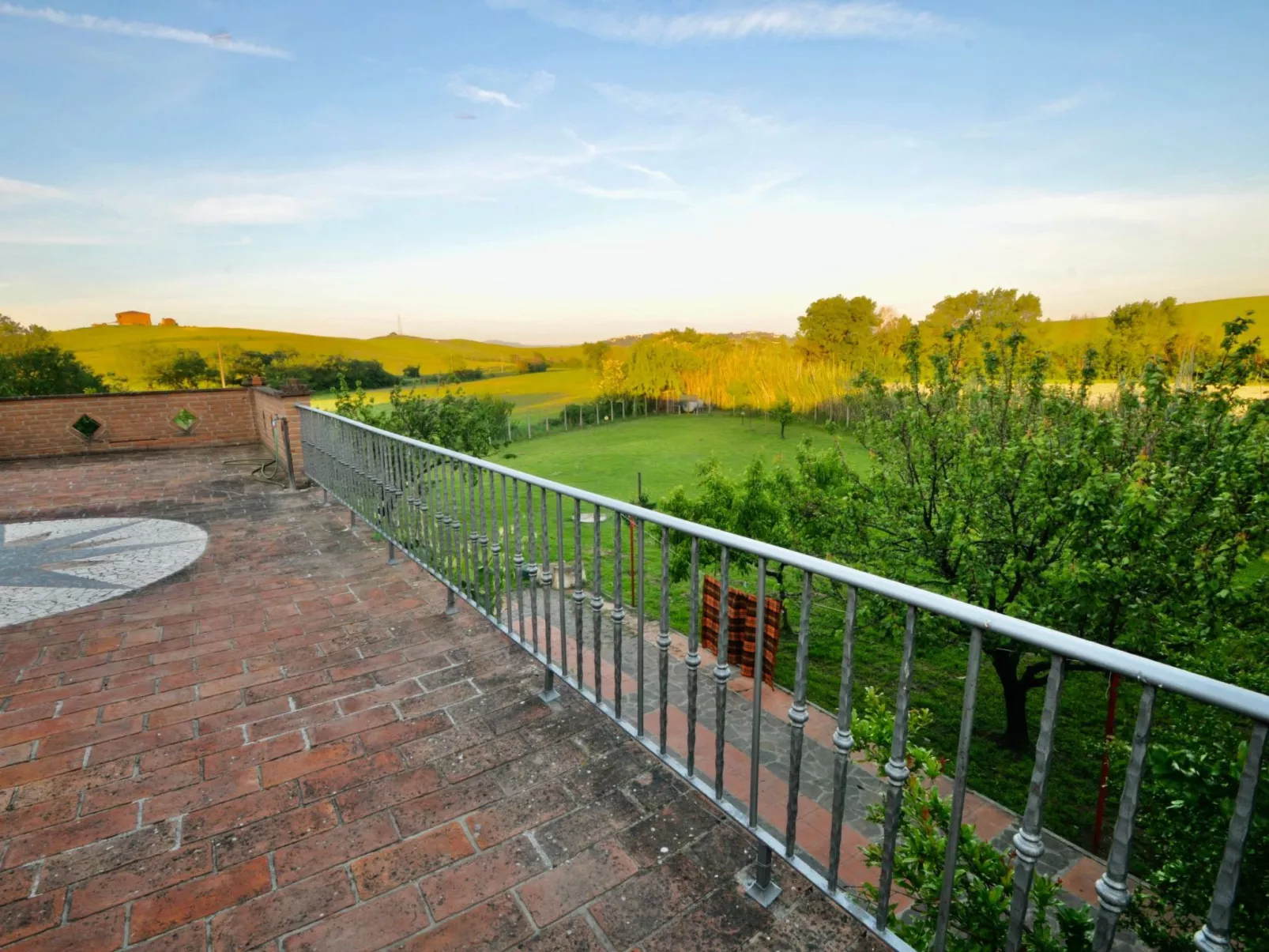 Ostoncino biodynamisch-Outside