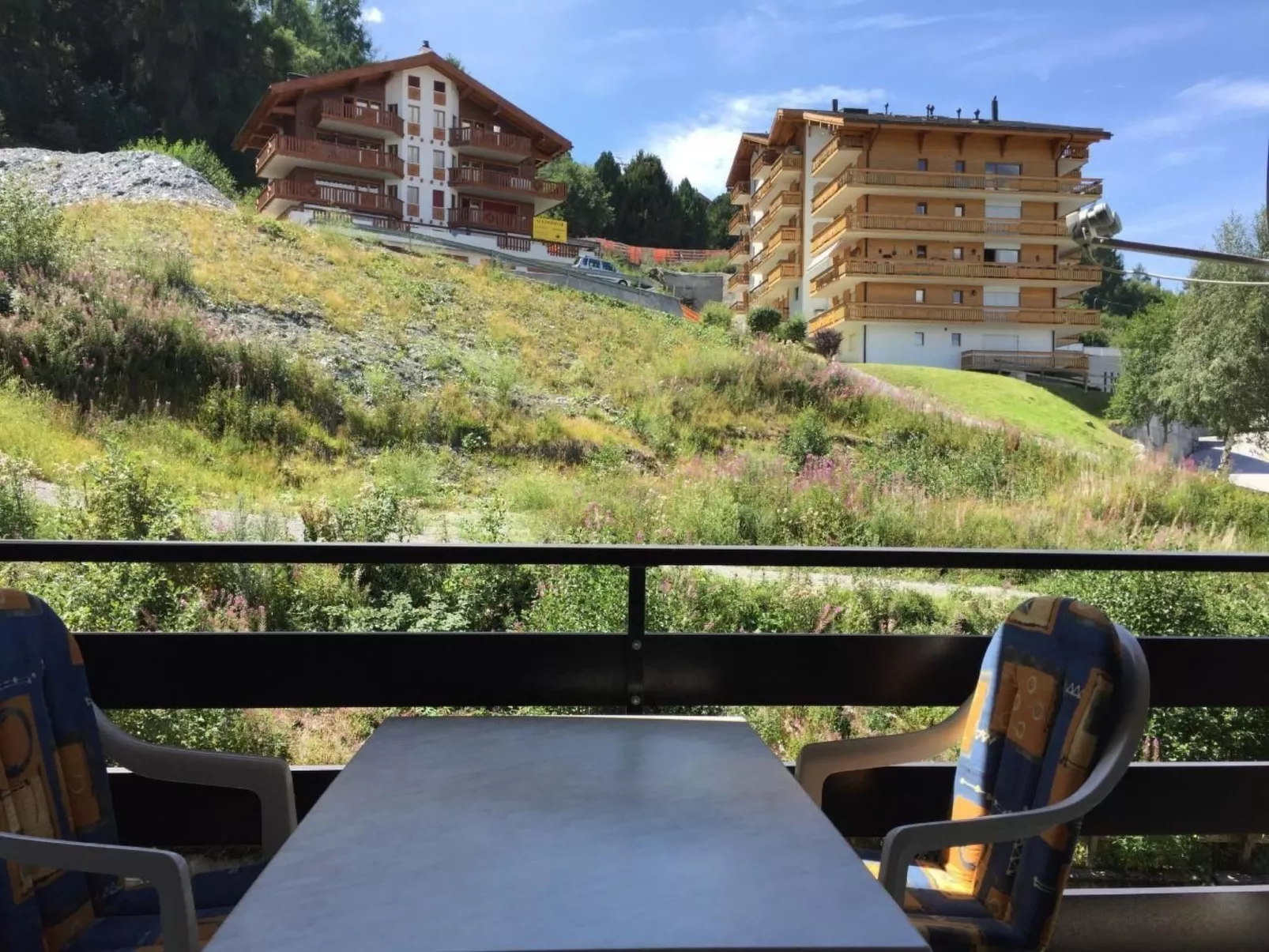 Mont-Fort 14A-Outside