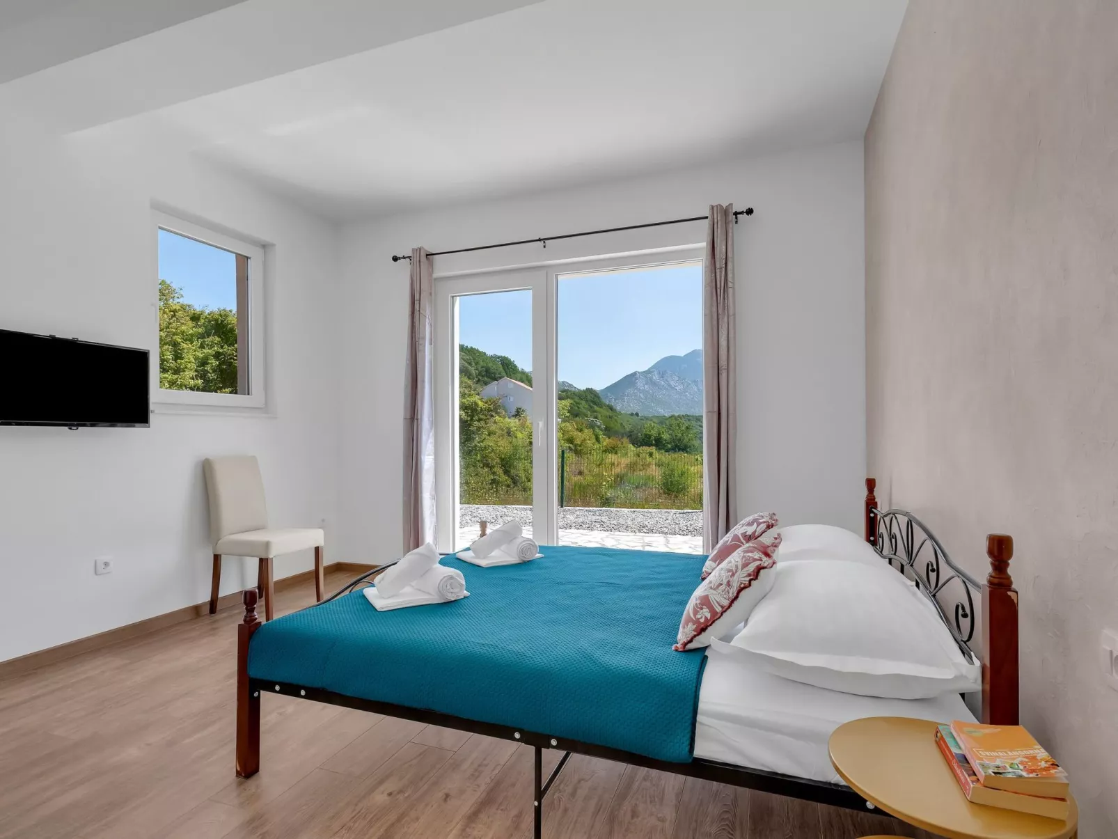 Alleinstehende Villa Slime mit Pool und Garten-Inside