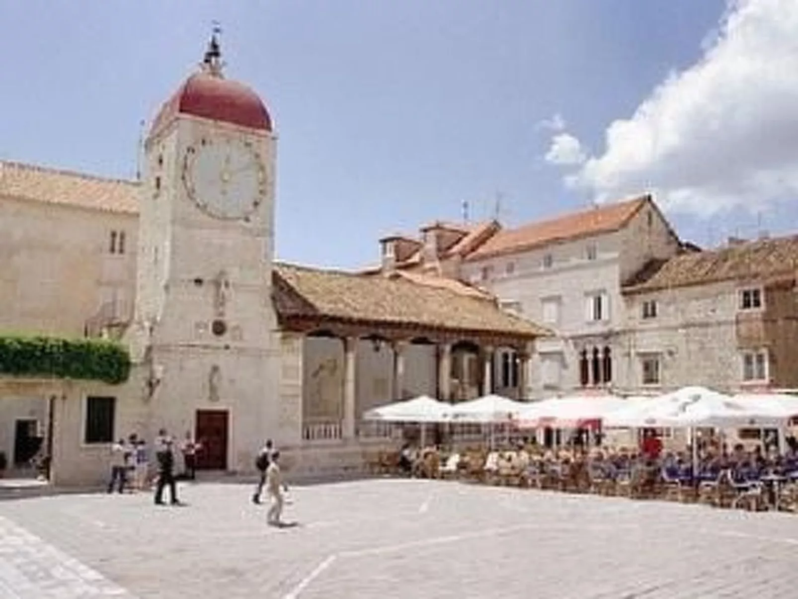 Mit Garten, Grill und Terrasse-Draußen