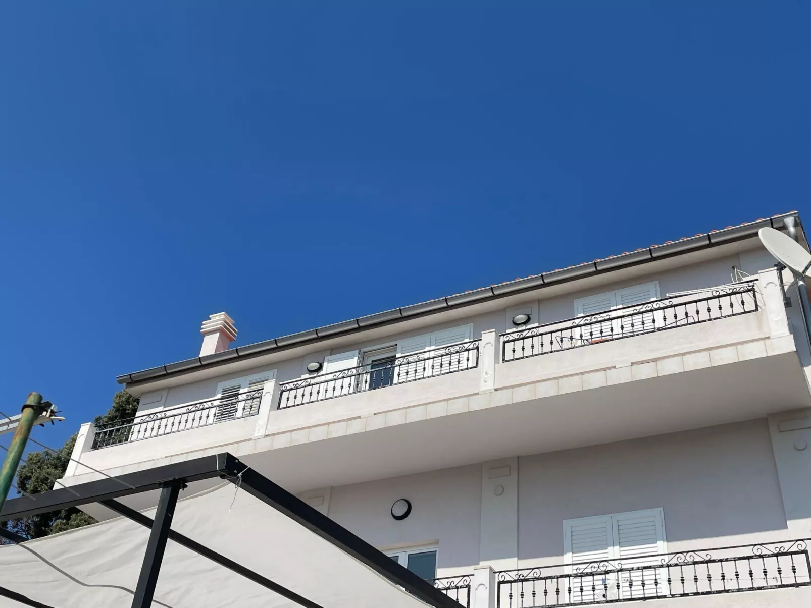 "Sanset" mit Blick auf das Wasser-Draußen