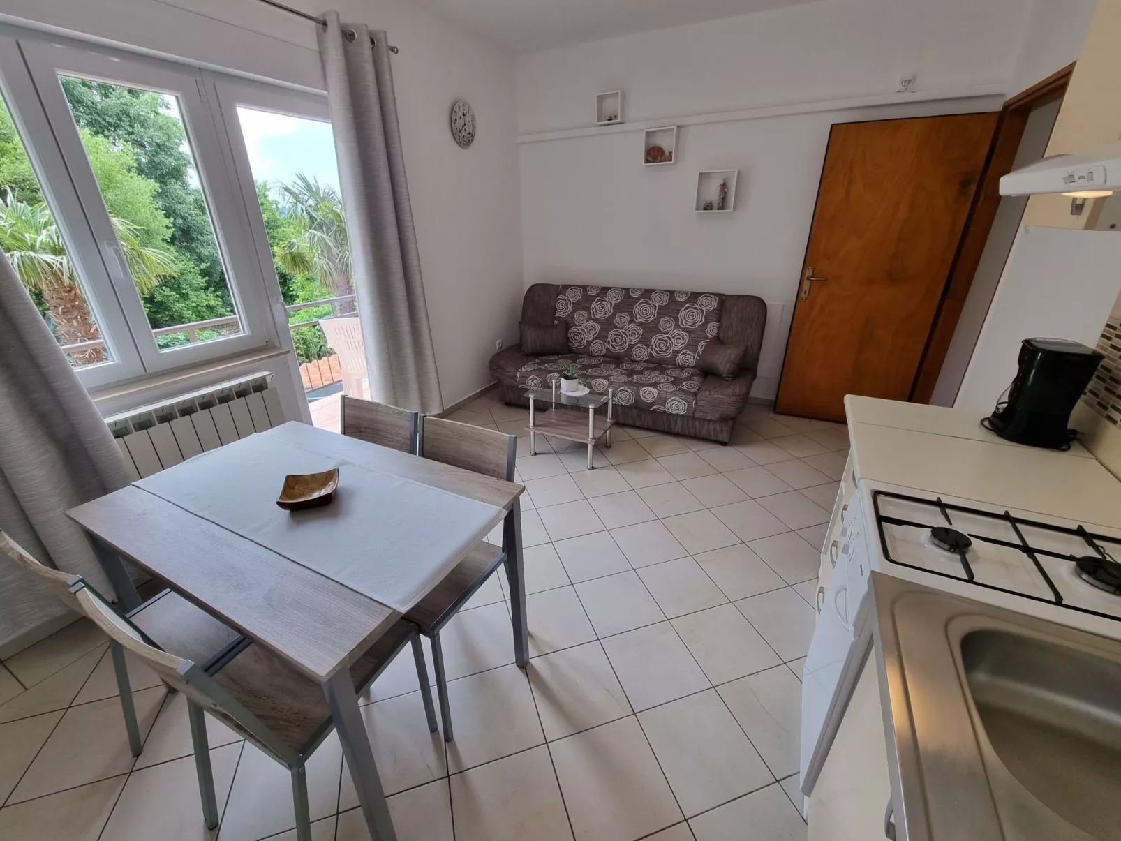 Wohnung für 3 Personen, mit Balkon und Meerblick-Drinnen