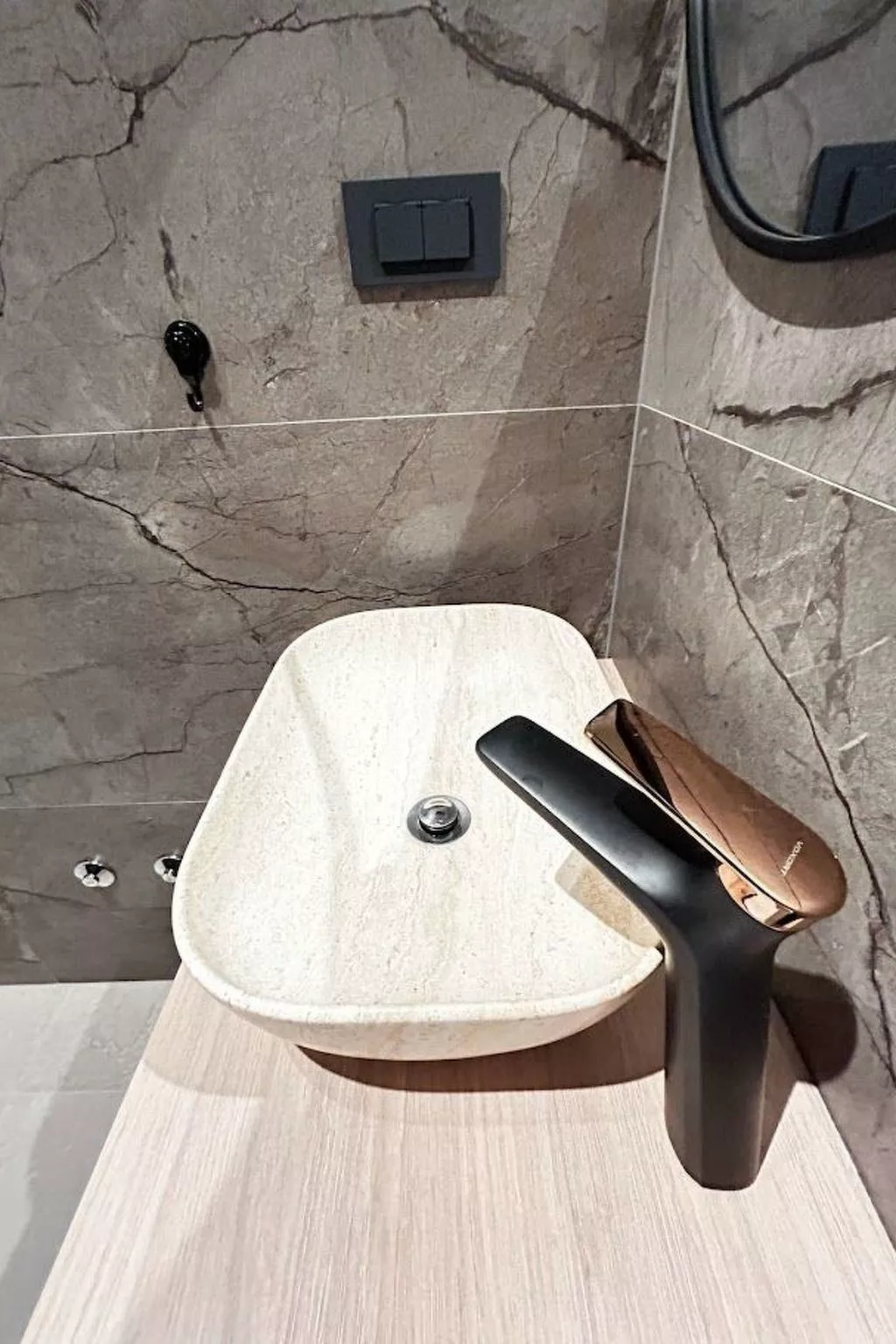 Villa Montini mit Pool und Meerblick-Inside