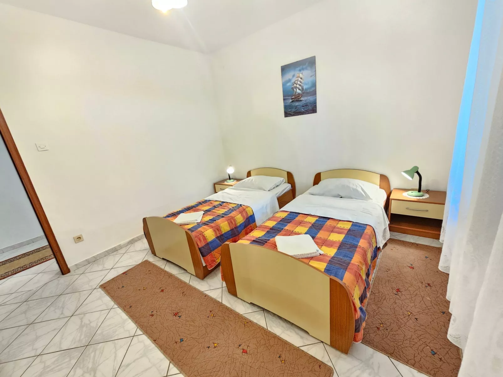 In Novi Vinodolski mit Grill, Garten und Terrasse-Dedans