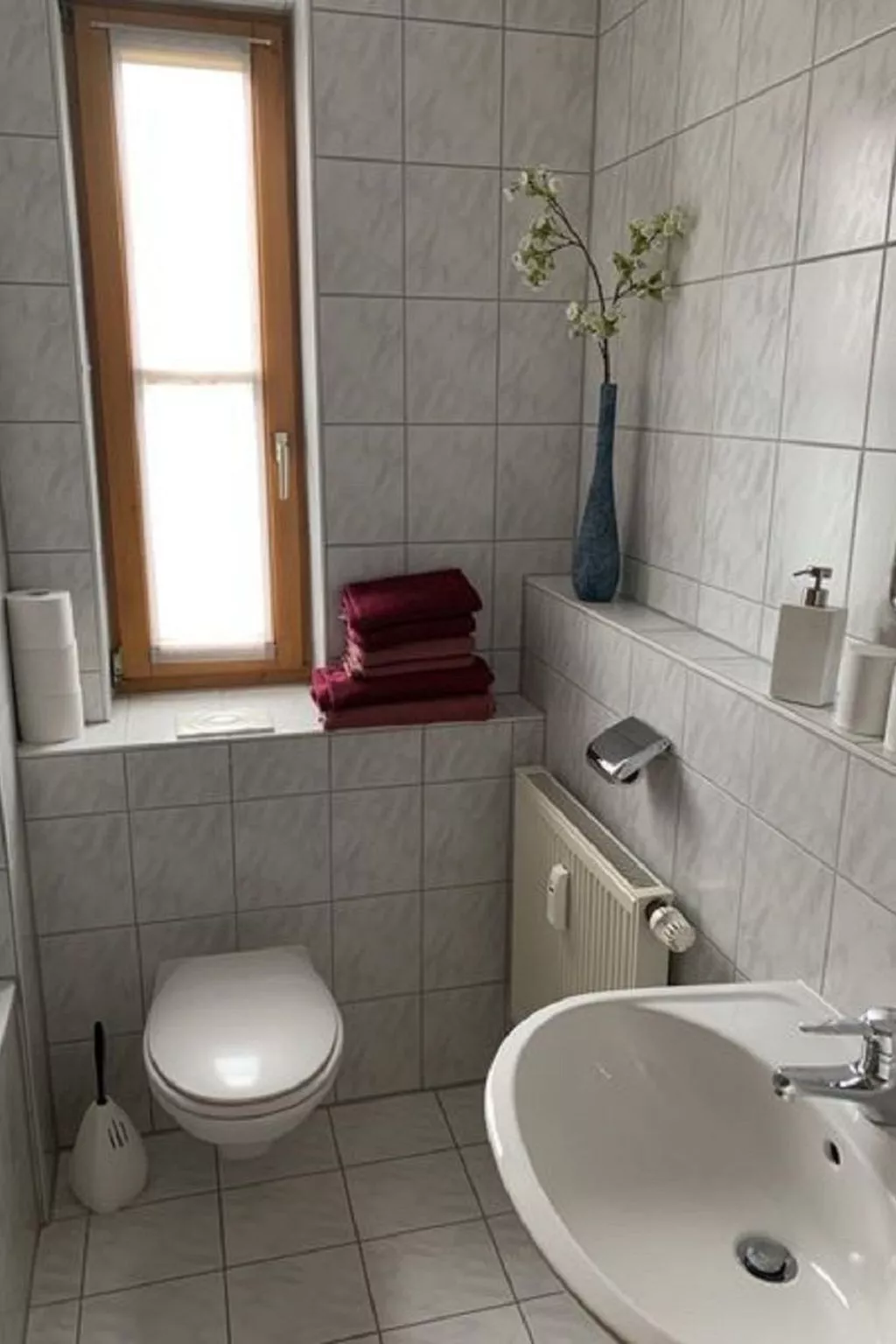 Appartement in Langfurth mit Kleinem Balkon-Drinnen