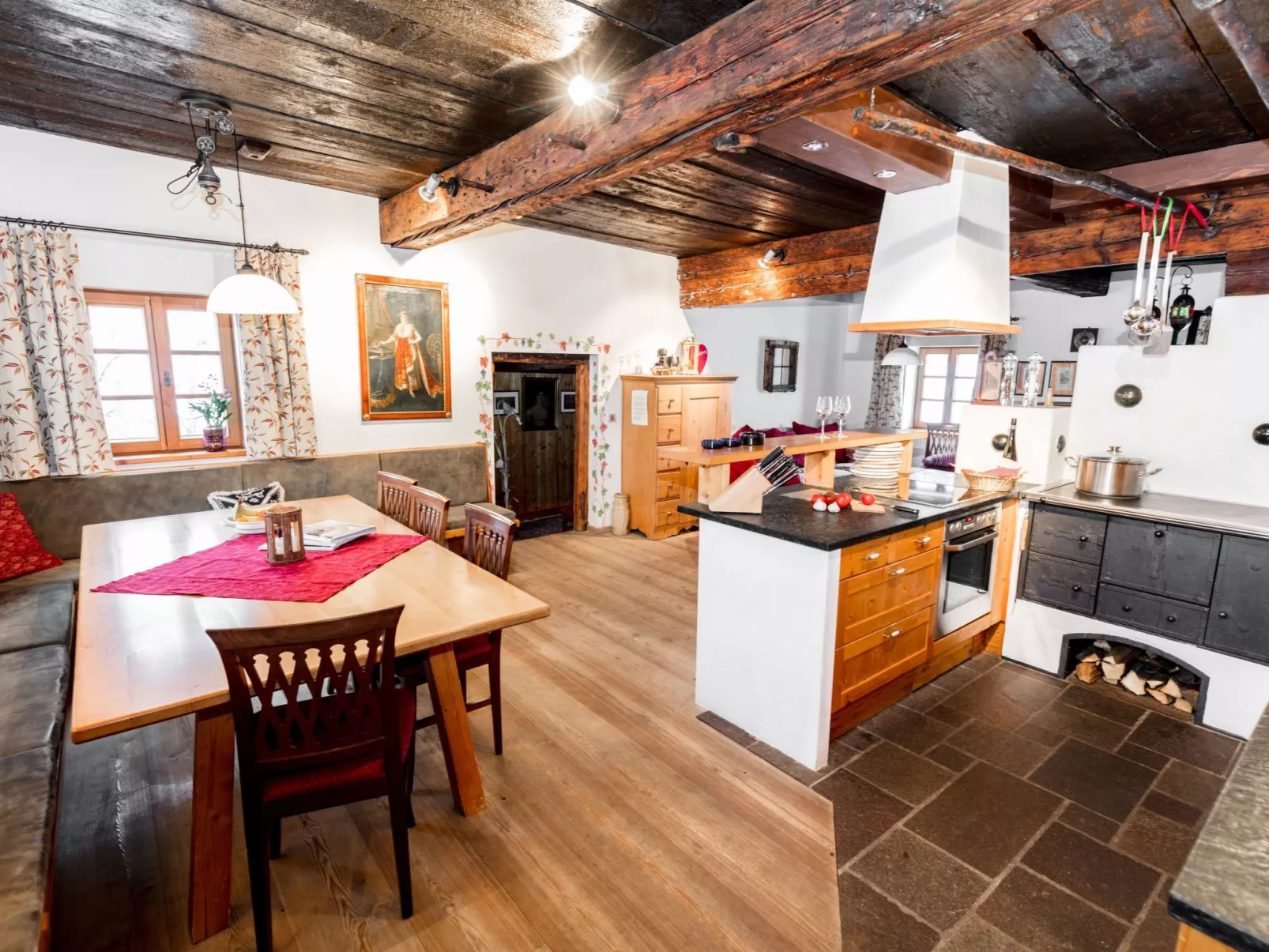 Napoleonvilla in Rennweg am Katschberg-Inside