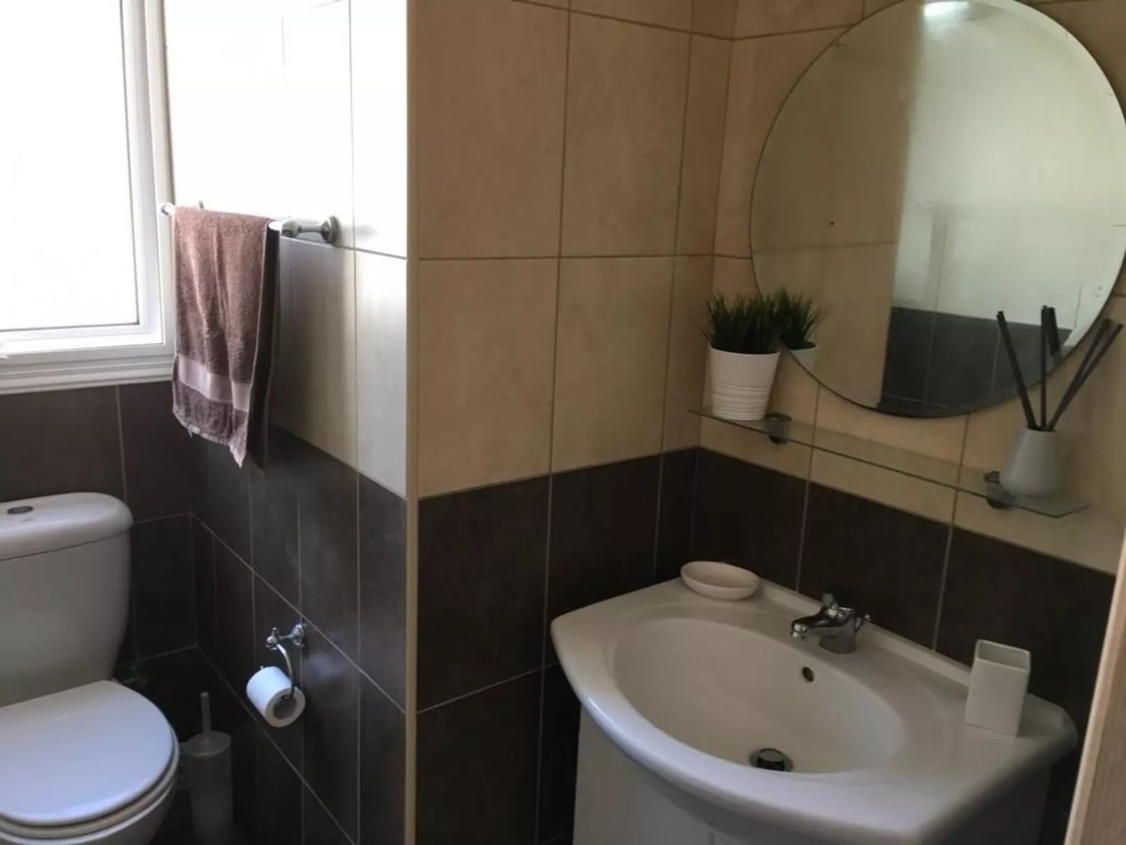 "Palmenvilla" mit privatem Balkon-Dedans