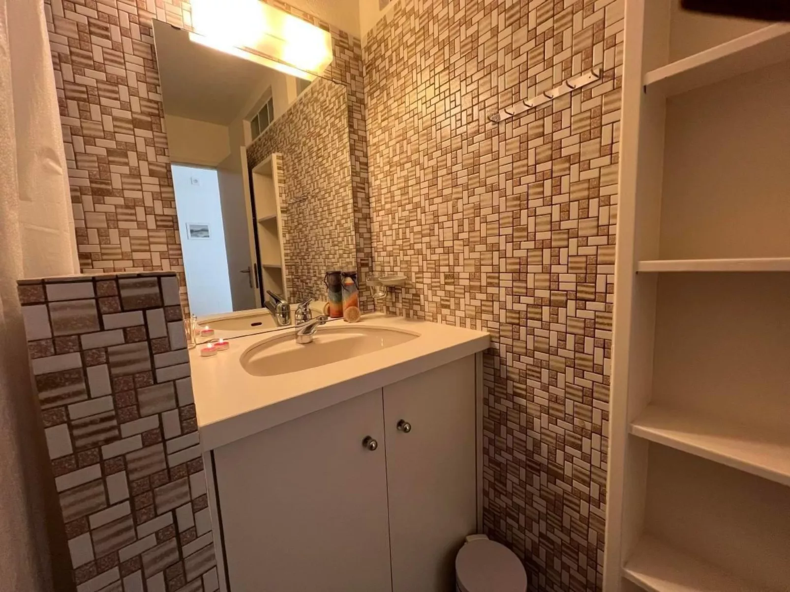 Chesa Aretztas-Inside