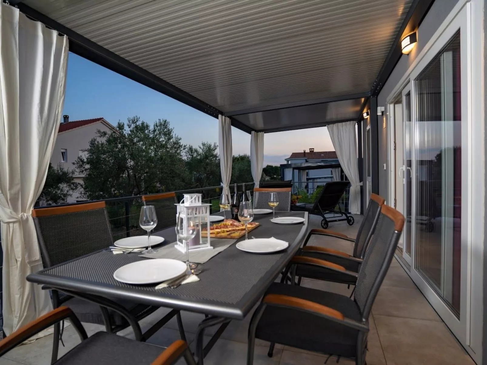 Adriatic Mobile Homes 2-Outside