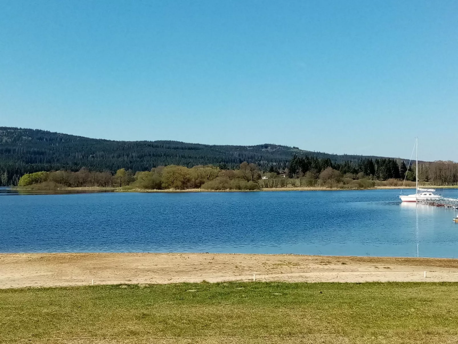 Haus in Kovárov mit Terrasse, Grill und Garten-Outside