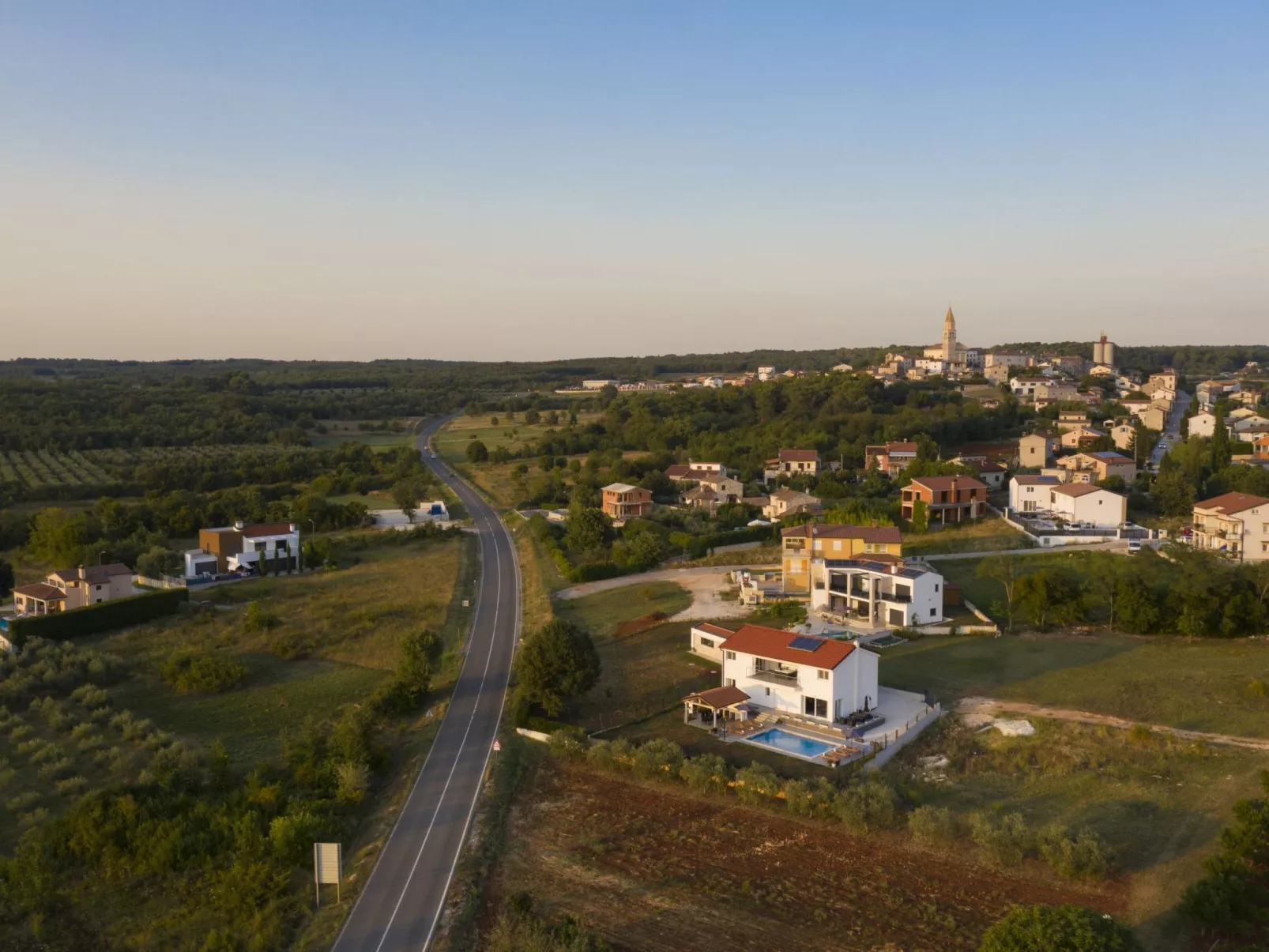 Villa Euphoria mit Pool, Sauna und Whirlpool-Image-tags.info