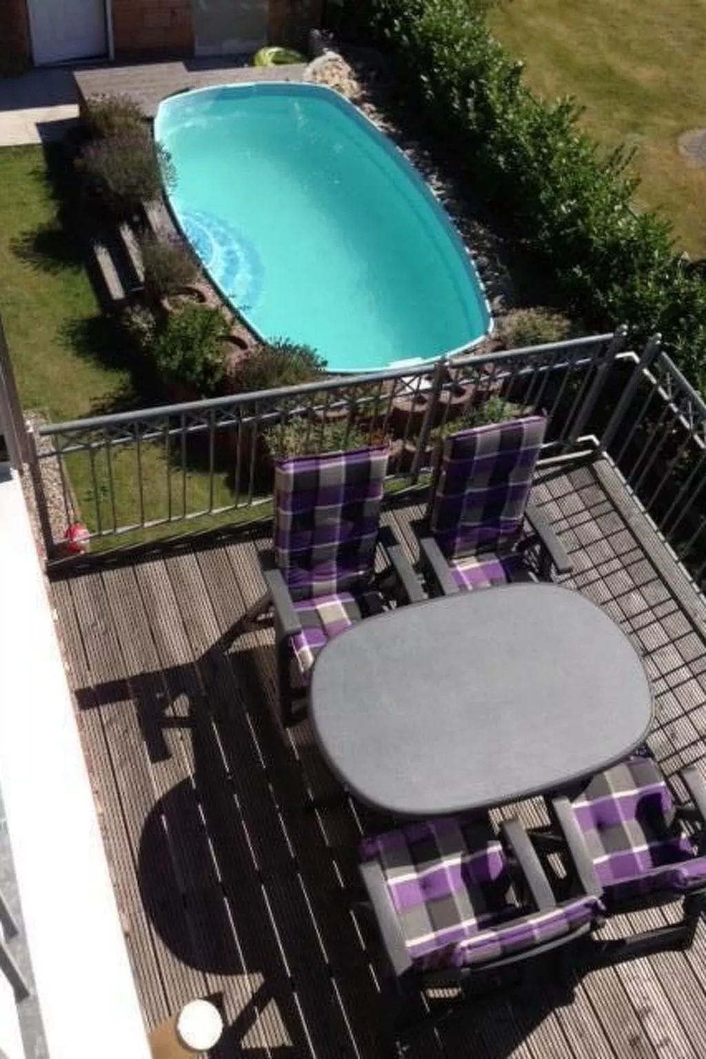 In ruhiger Lage mit großem Balkon-Dehors