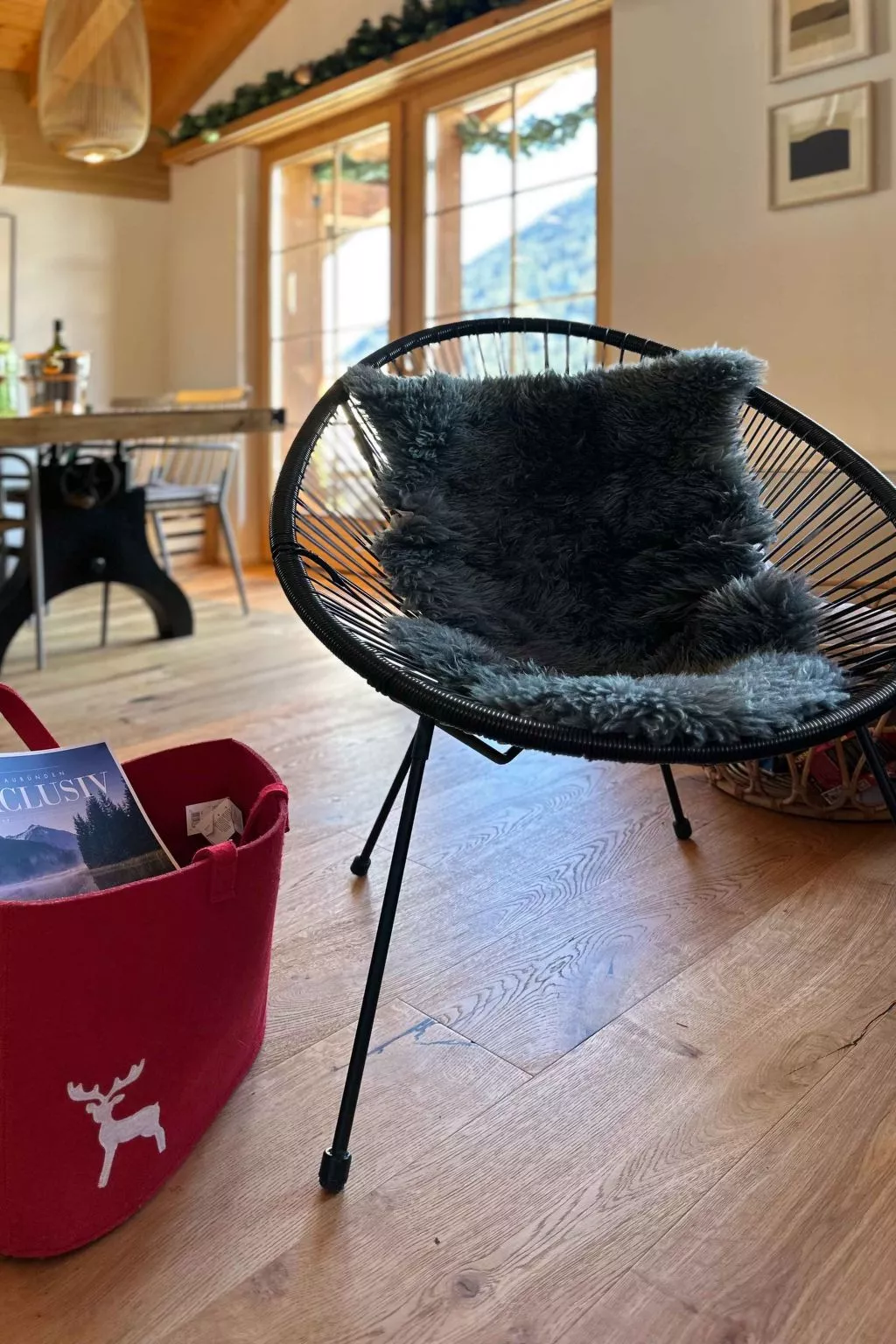 Blue Alpine Lodge-Drinnen