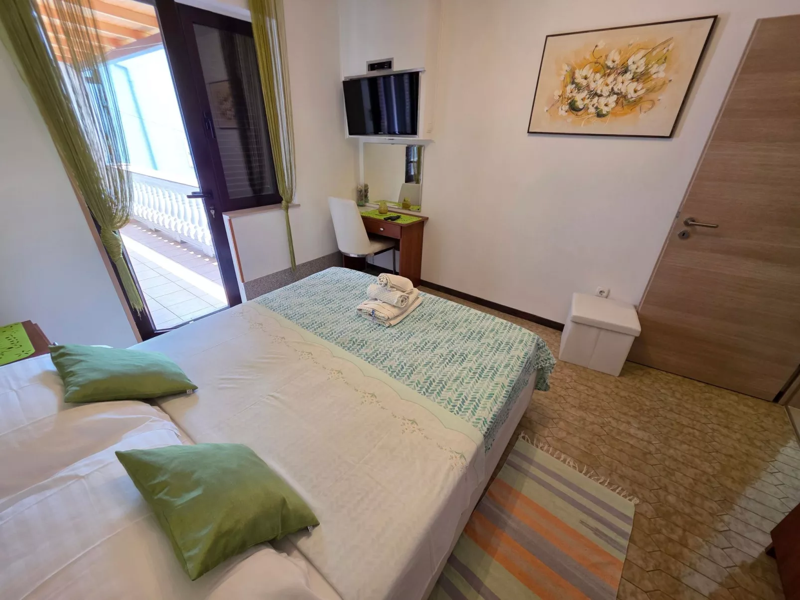 Appartement mit Balkon und Meerblick-Drinnen