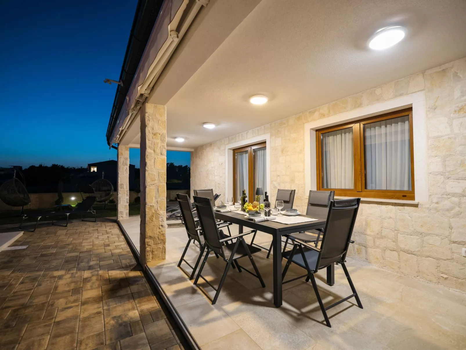 Villa mit beheiztem Pool in der Nähe des Meeres-TA Leut Agency-Outside