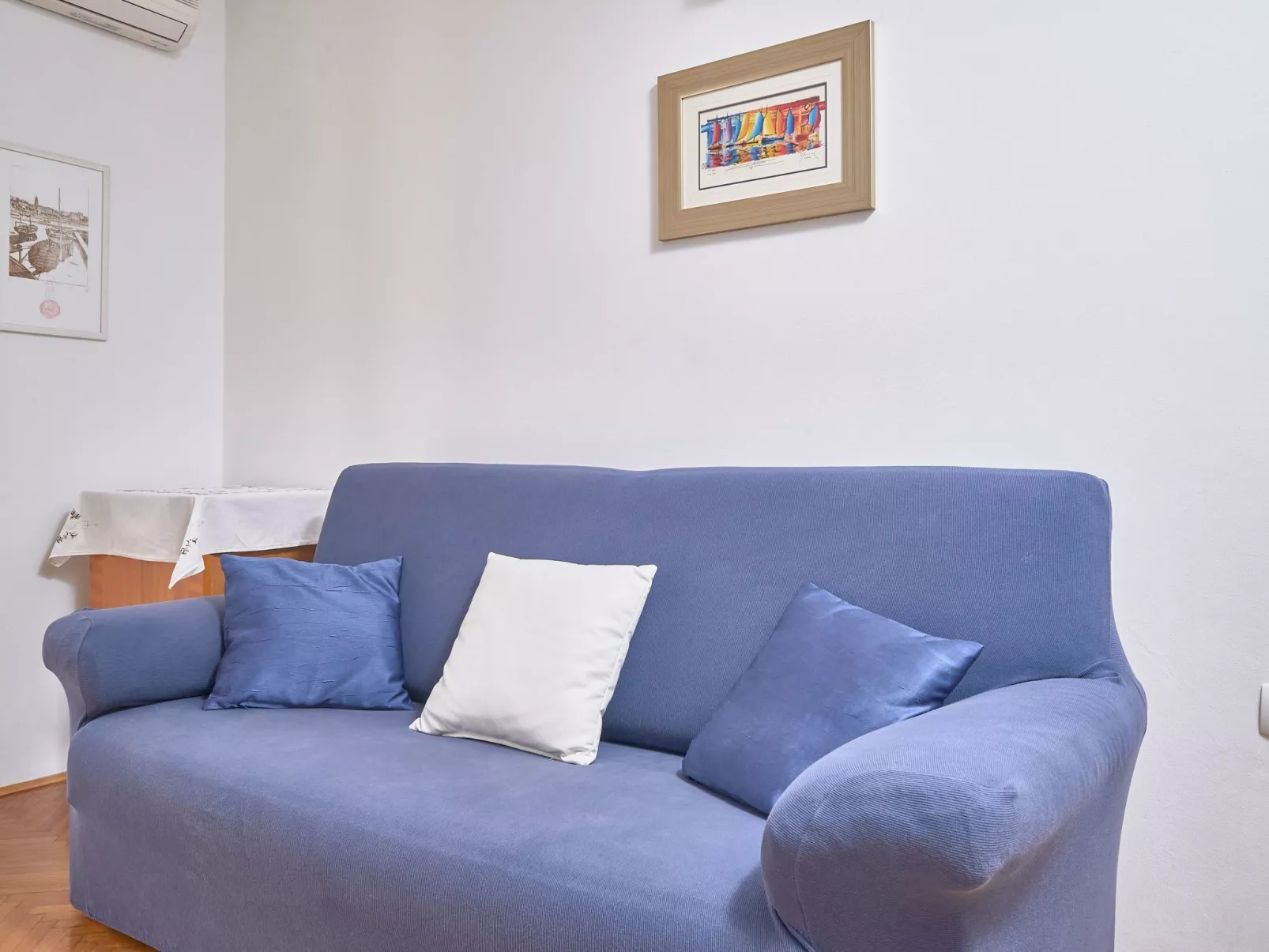 Andrea mit Stadtblick-Inside