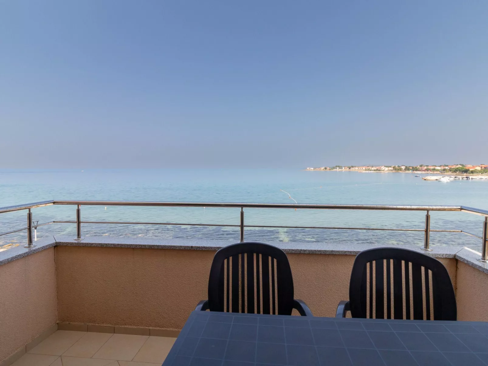 NEW Beachfront Wohnung mit Meerblick - TA Leut-Dehors