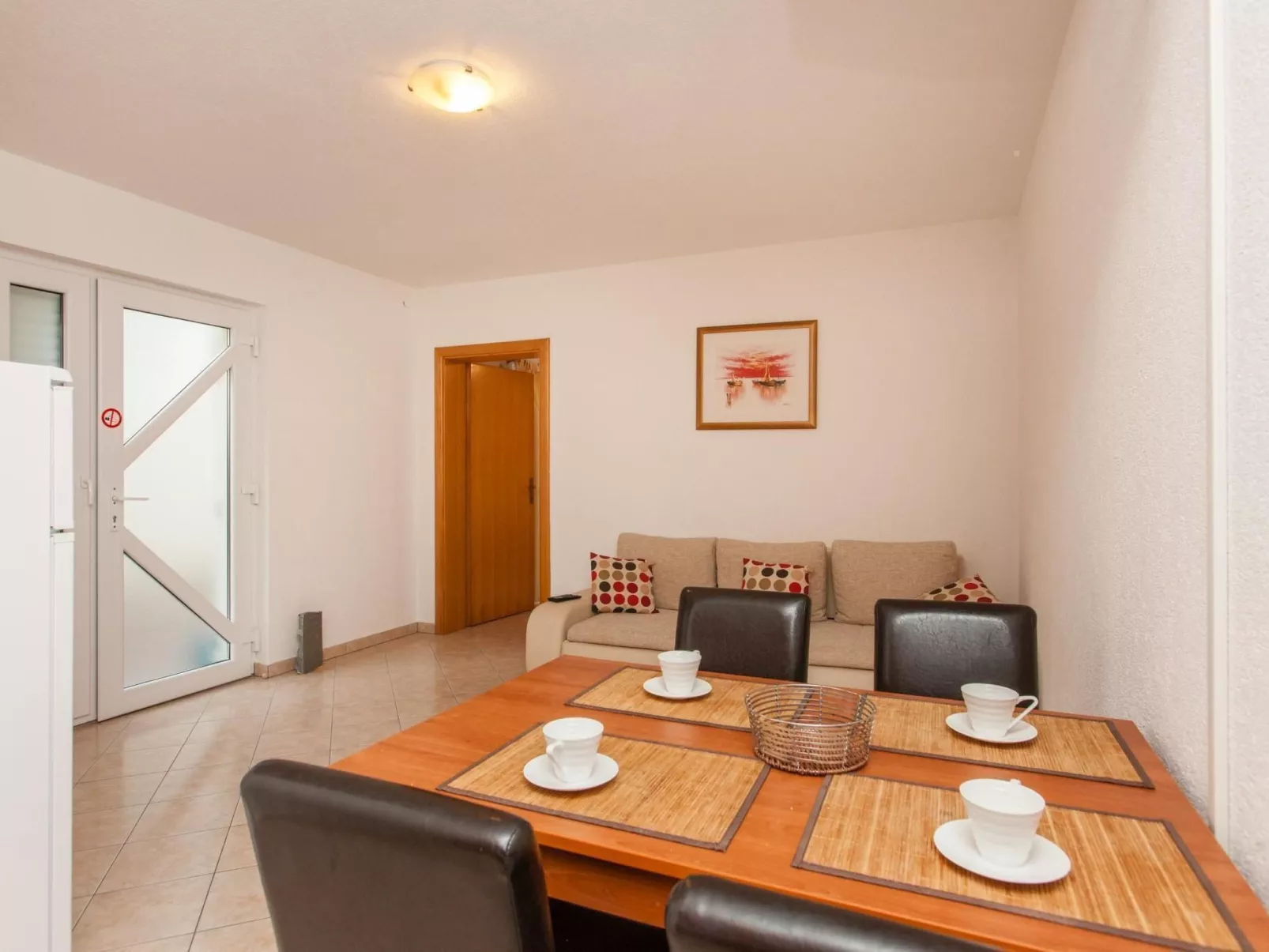 Appartment mit Pool und Whirlpool, Okrug Gornji-Drinnen