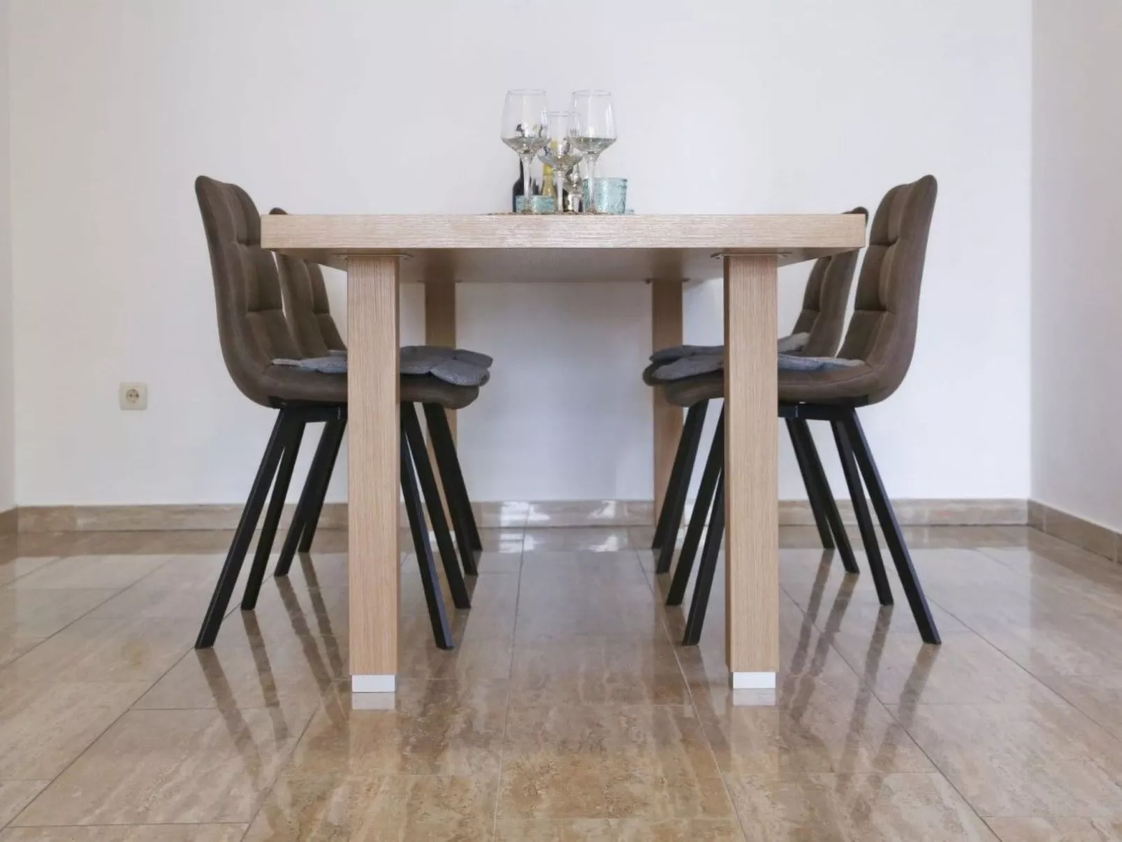 Haus am Strand in Zaton - TA Leut Agency-Drinnen