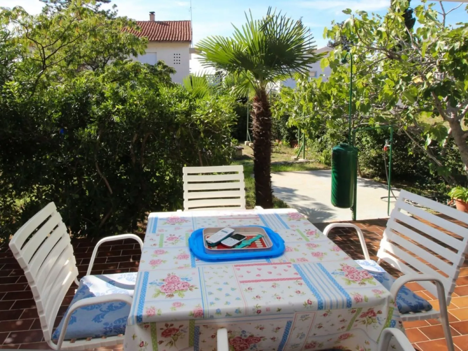 "Apartman Nada" mit Terrasse-Dehors