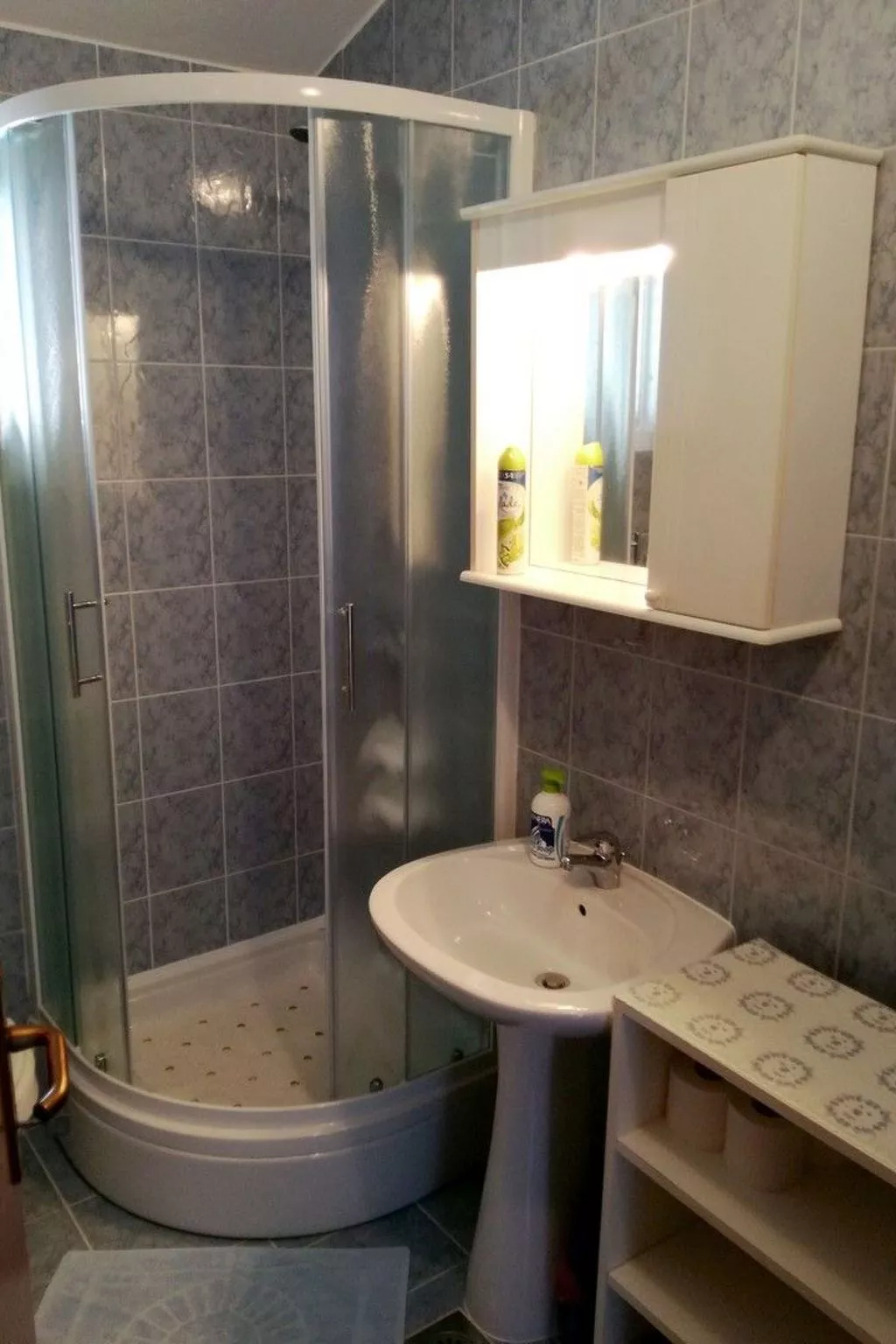 Wohnung mit Balkon-Image-tags.info