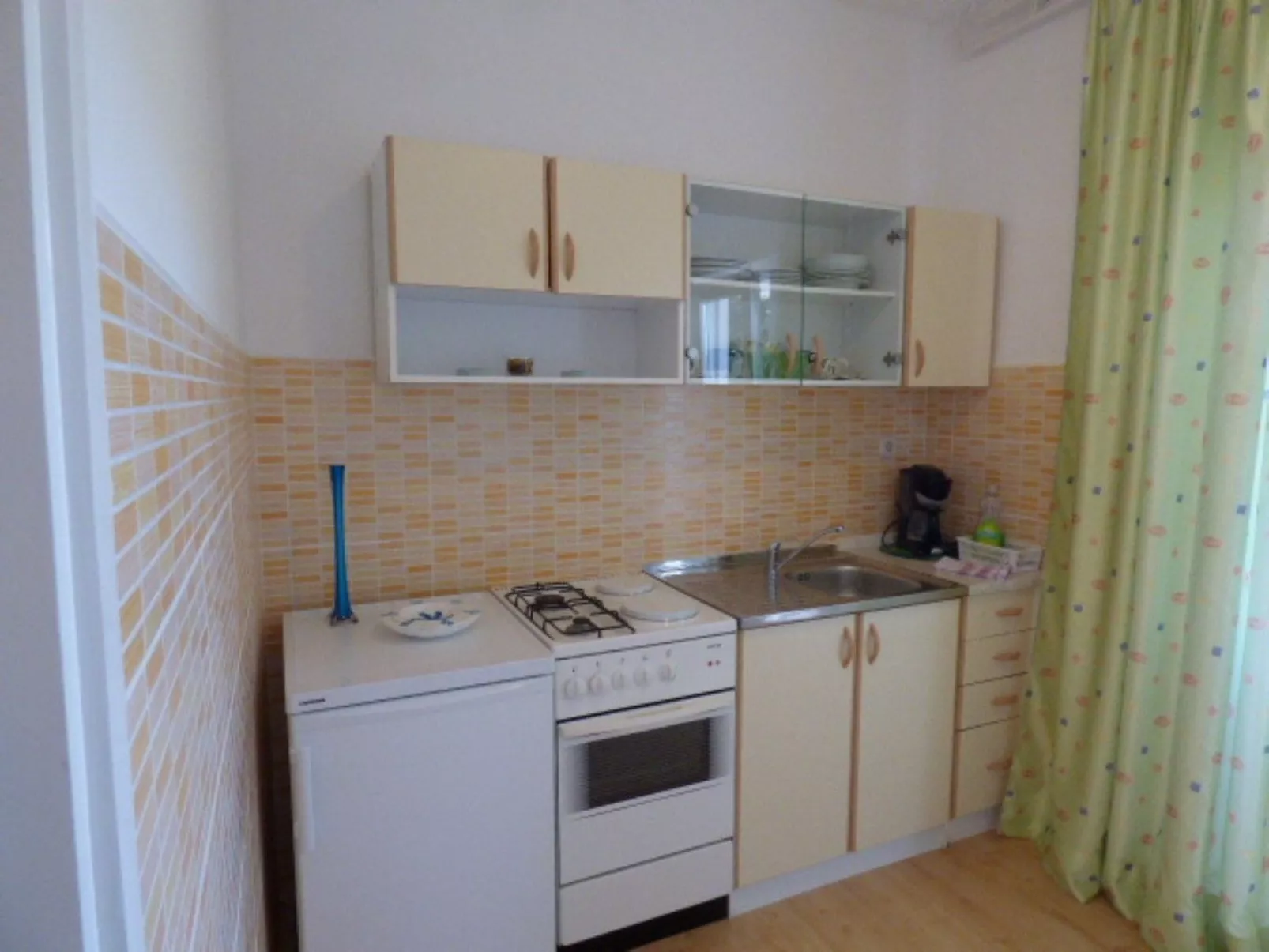 Kleines Apartment in der ersten Etage-Drinnen