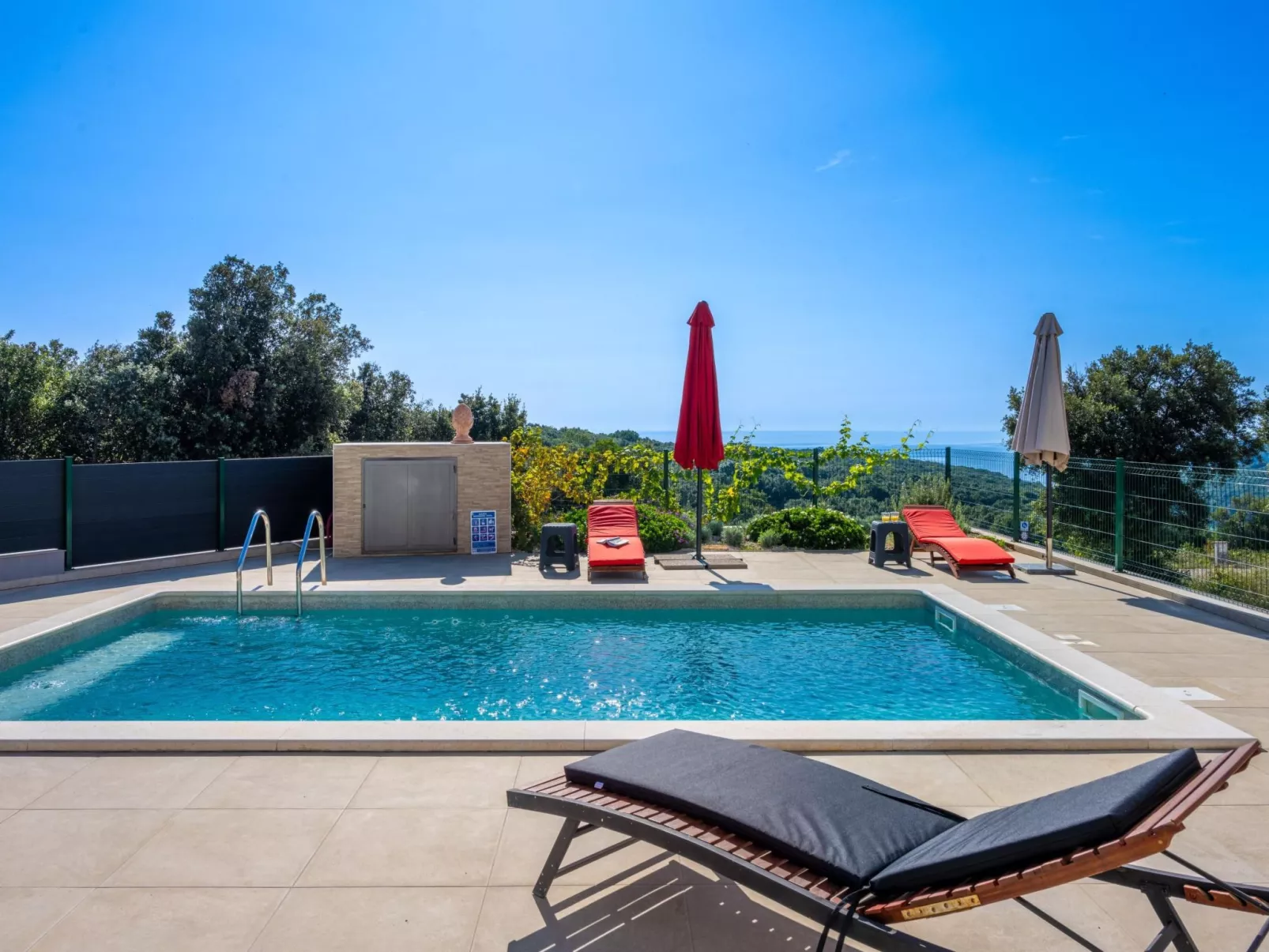 Für 7 Personen und 1 Kind in Segotici, Istrien (Südküste von Istrien)-Image-tags.info