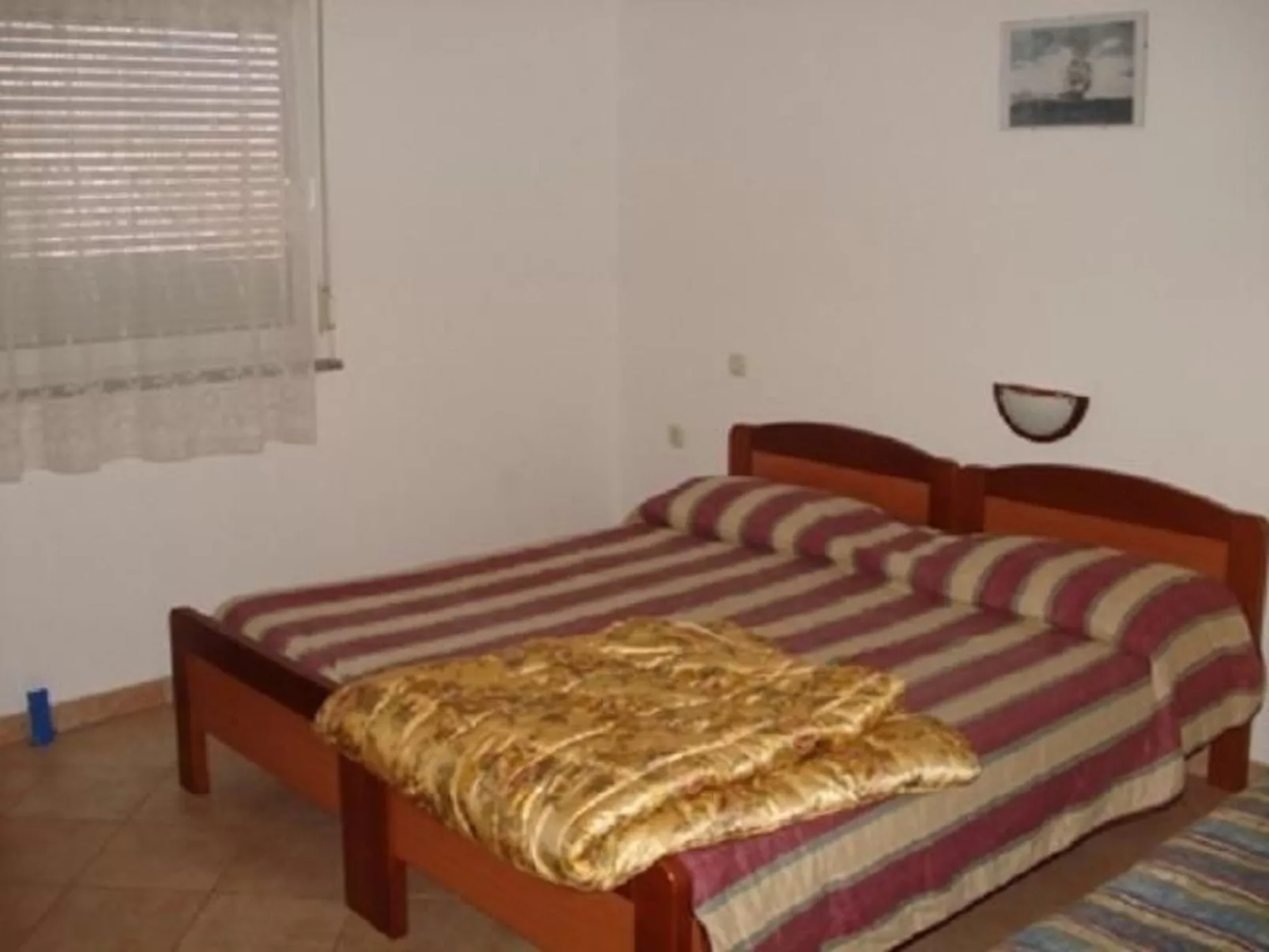 Mit Balkon, für fünf Personen-Image-tags.info