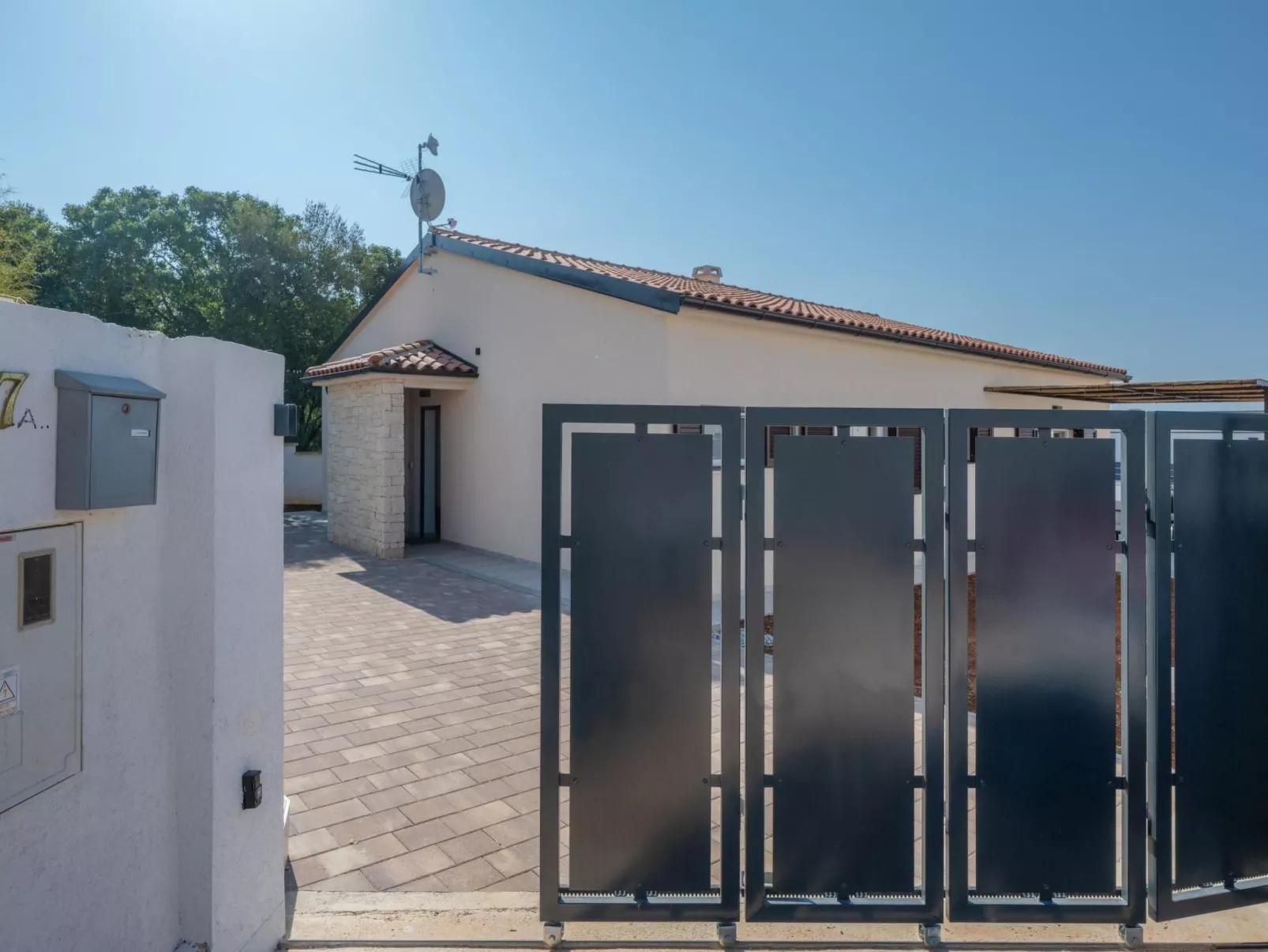 Villa Ridollin-Image-tags.info