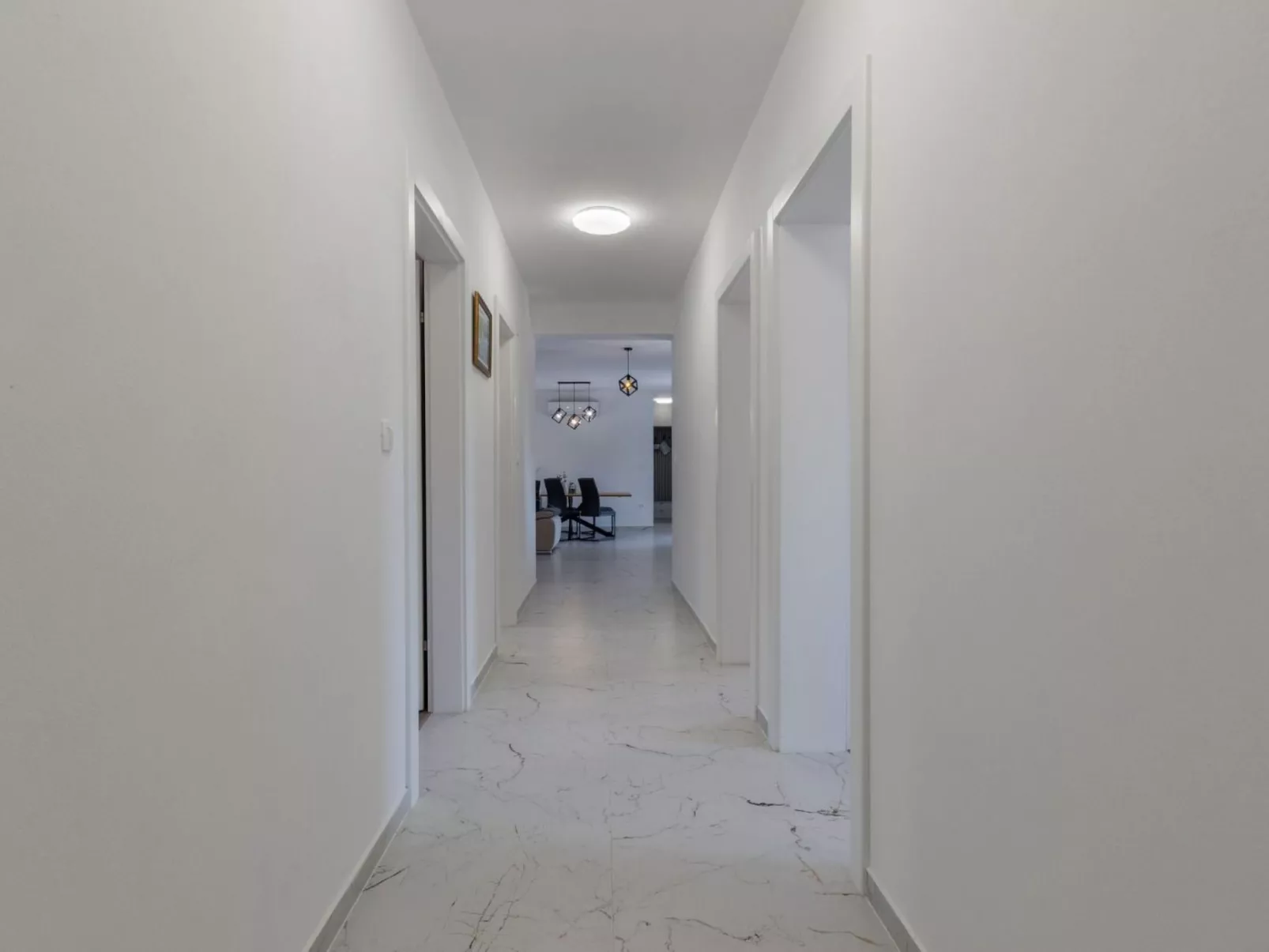 NEU Ferienhaus in Vir -TA Leut Agency-Dedans