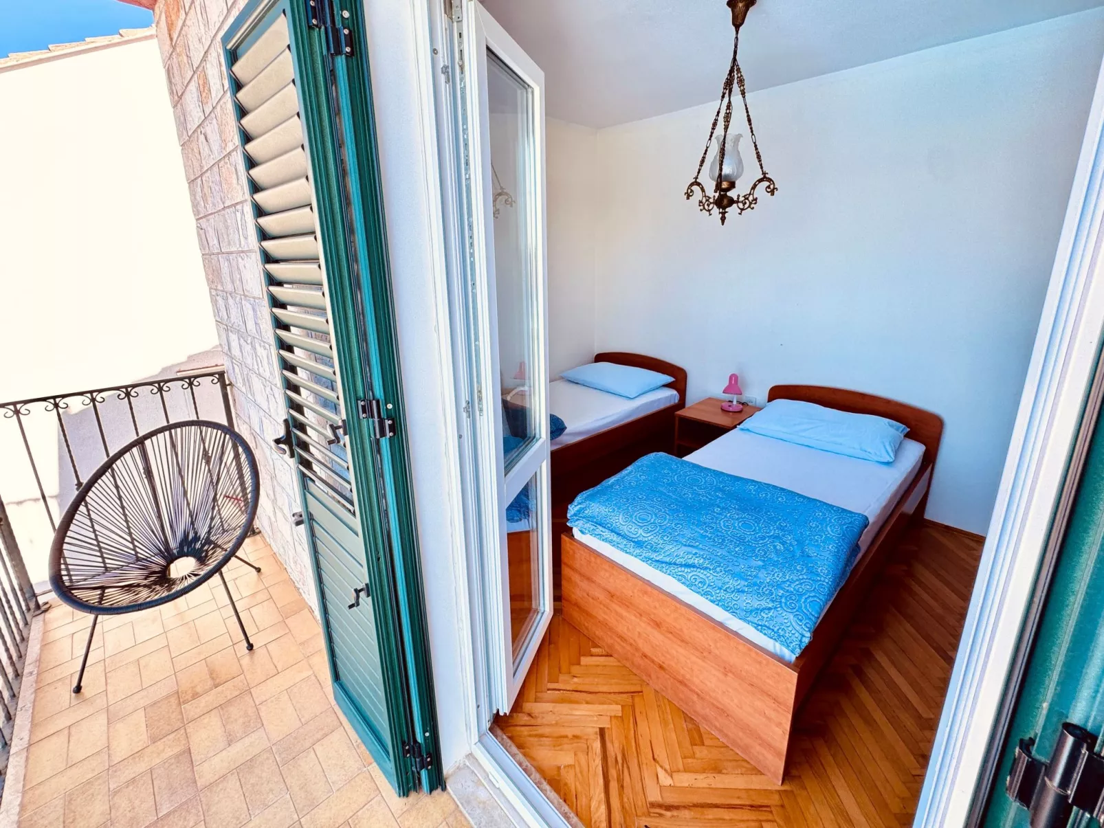 Villa mit Blick auf das Wasser-Drinnen